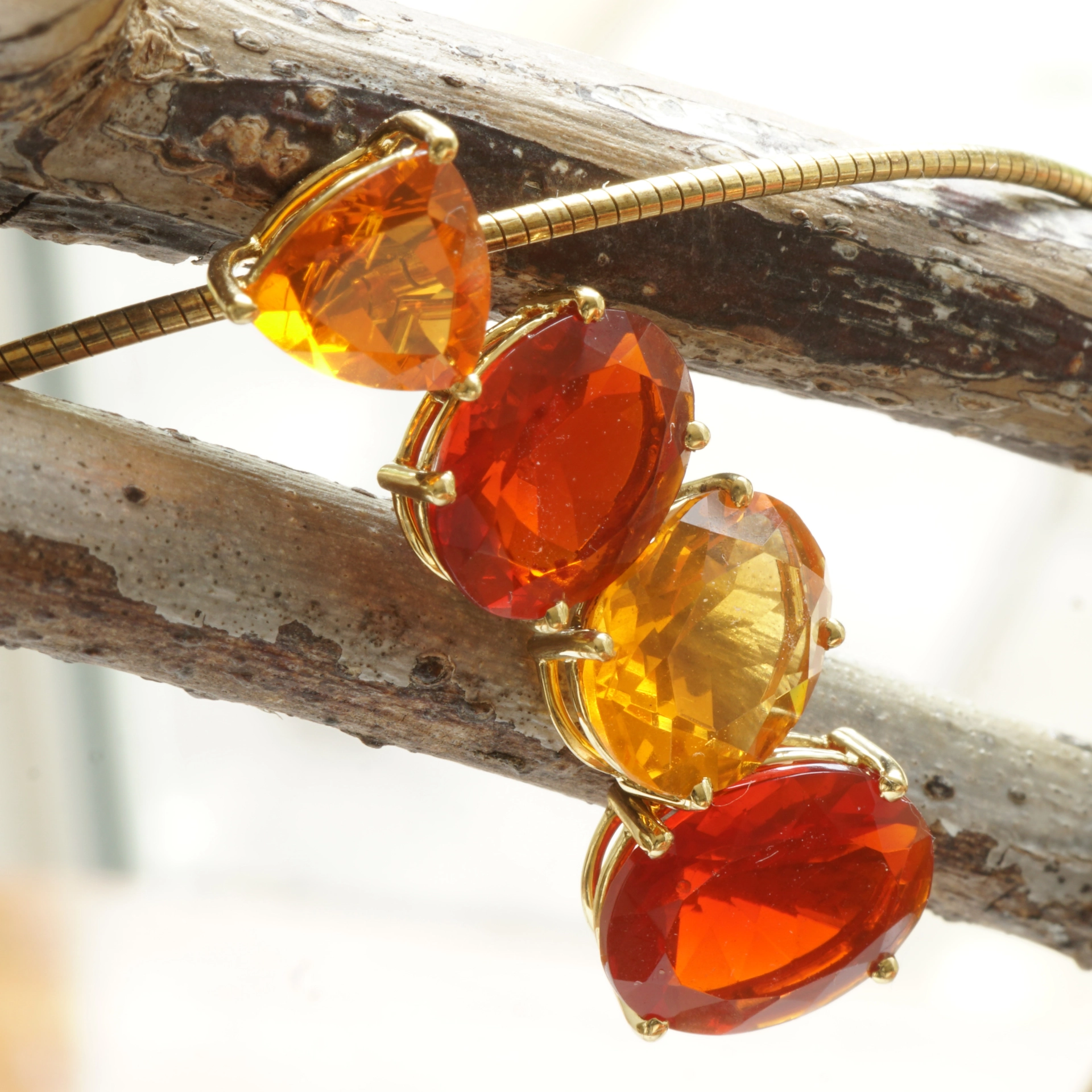 Captured Rays of Sunshine....Fire Opal Pendant 5 ct Yellowgold 18 kt