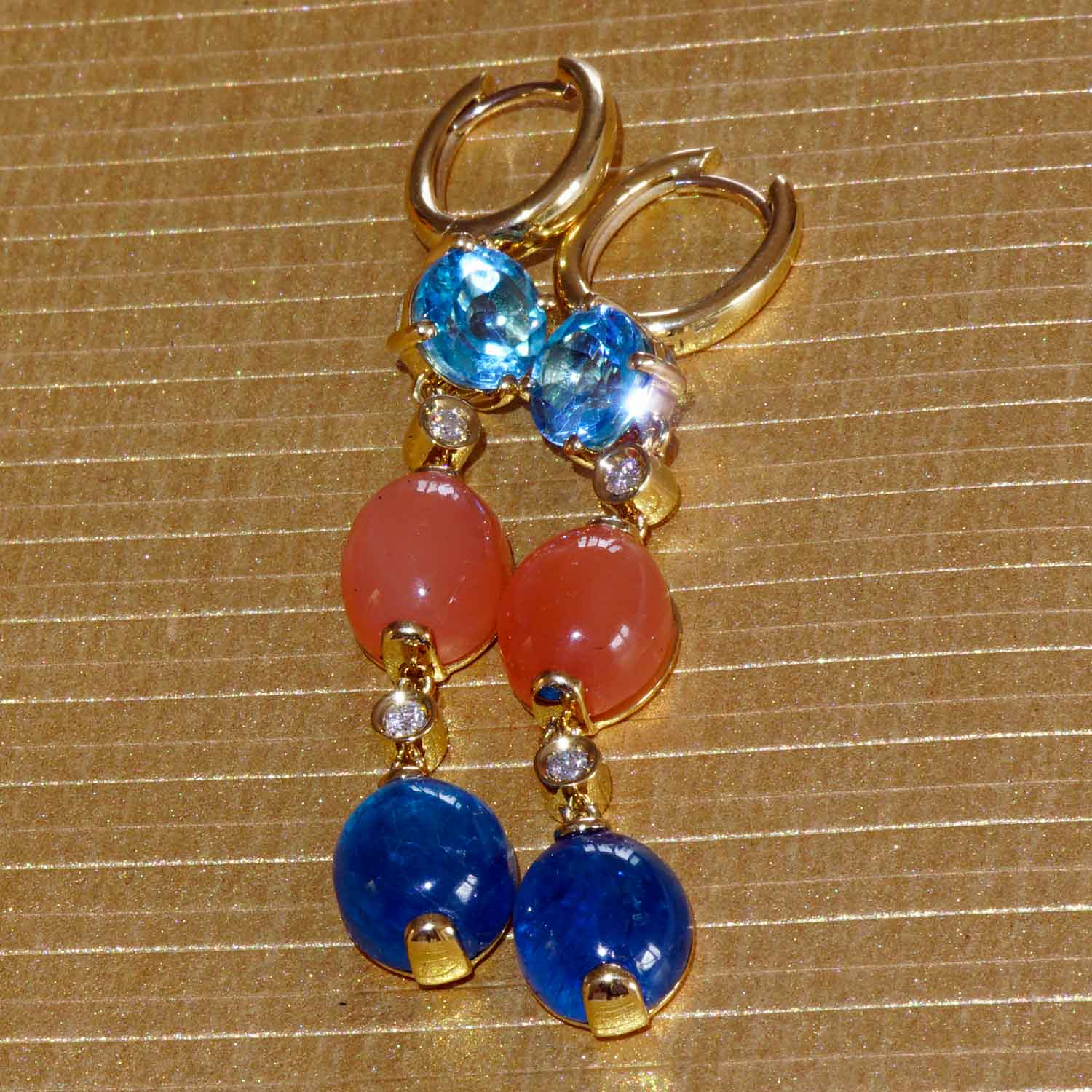 Neon blue paraibacolored Apatite Topaz and Moonstone Earrings 18 kt Jewellery 
