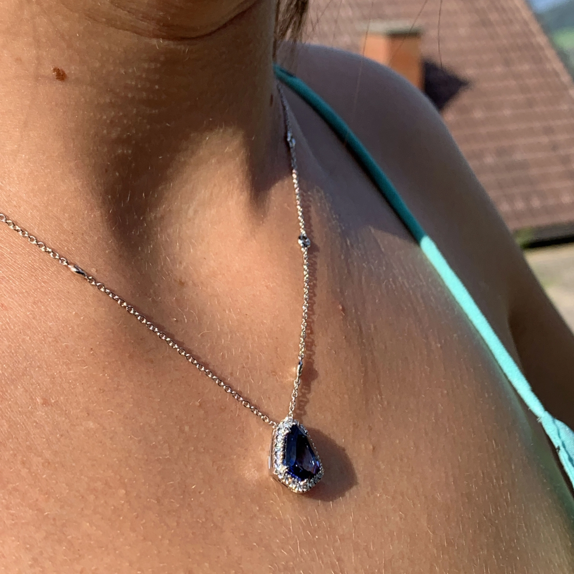 Saphire Diamond Necklace made in Italy.....AAA+ Best Quality 18 kt Whitegold