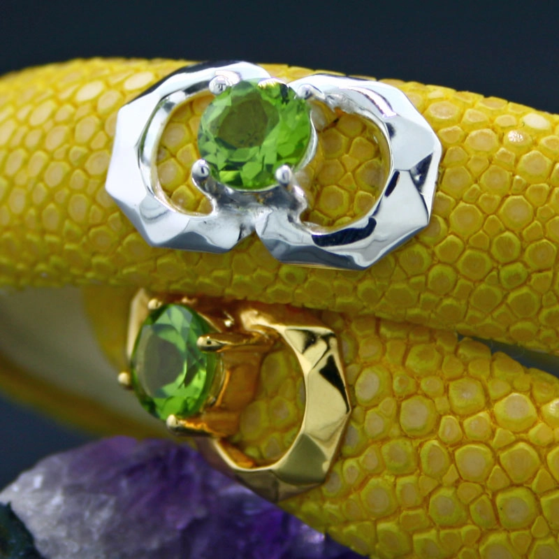 Peridot-Rochenleder-Armreif, 925/-Silber