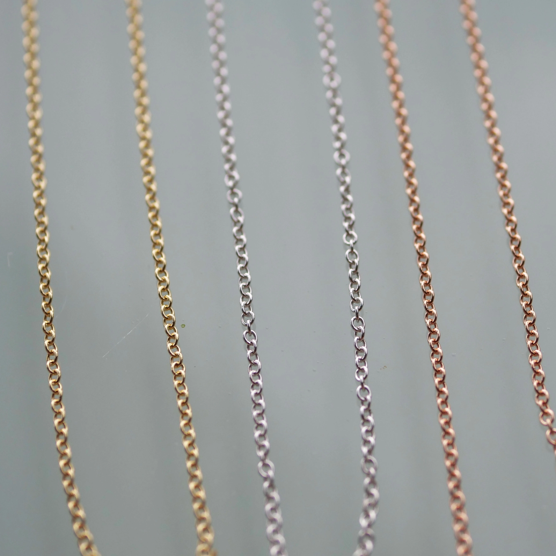 Chain with 1,4 mm diameter, lenght approx. 45,5 cm, made in Italy and hallmarked with Schmuckzicke Logo for best quality