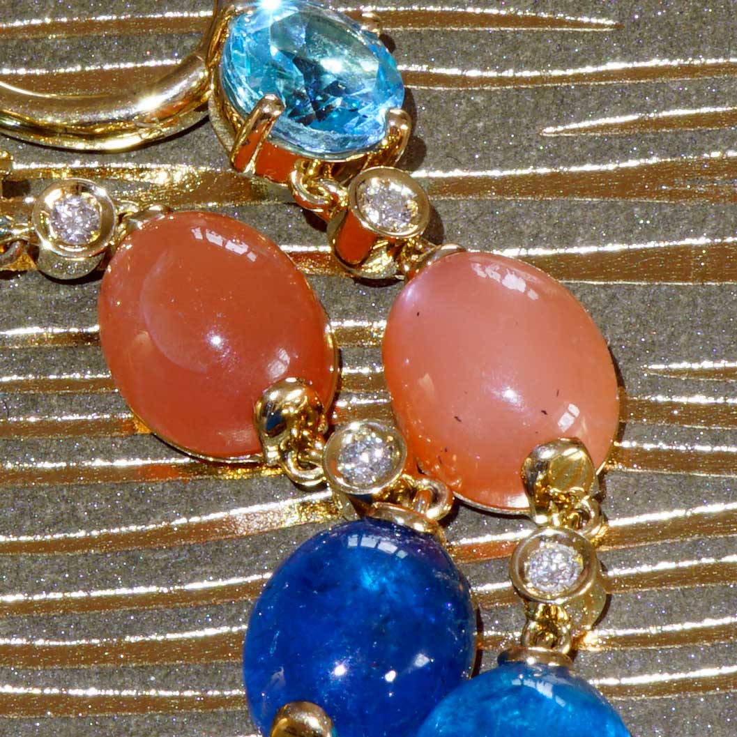 Neon blue paraibacolored Apatite Topaz and Moonstone Earrings 18 kt Jewellery 
