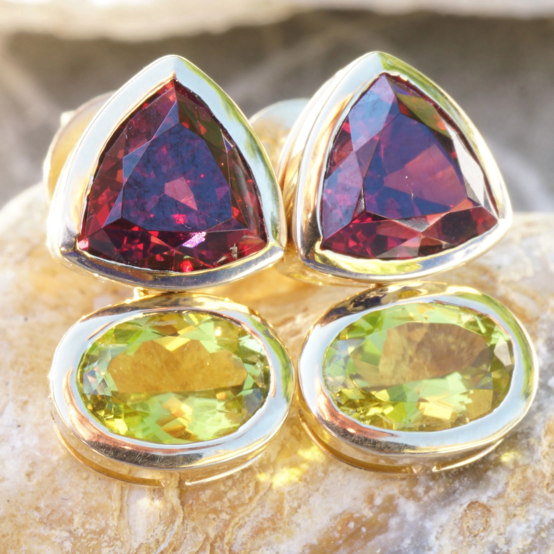 Exotic colors....Rhodolithe from Malawi and Canary Turmalin from Zambia...neon yellow and purple red