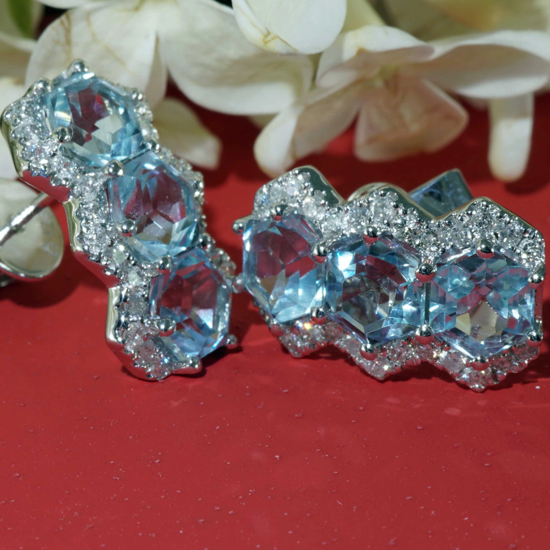 Hexagonal Cut Blue Topaz Earrings 18 kt White Gold with Diamonds