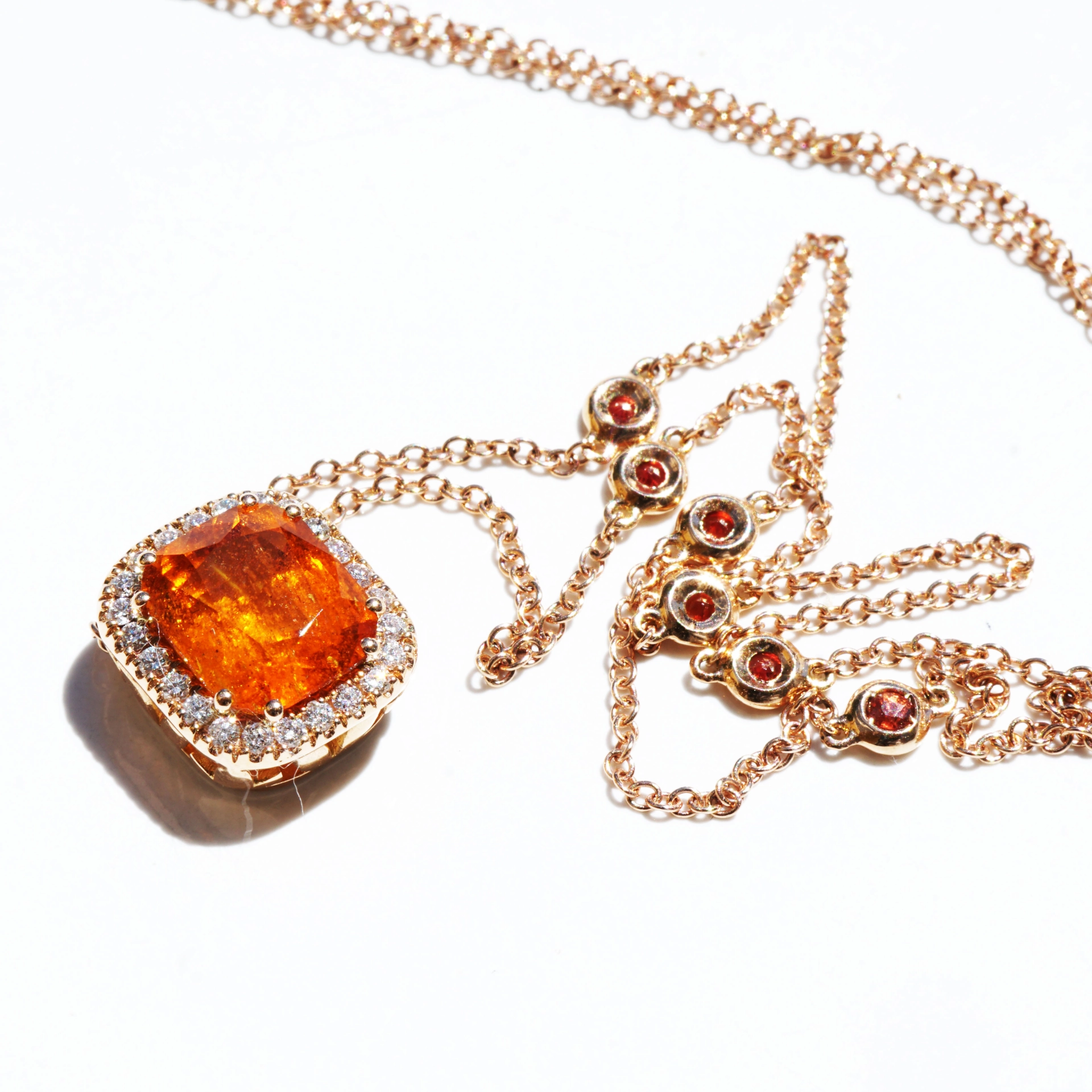 Mandaringarnet Diamond Necklace 18 kt Rosegold...happy Buddha