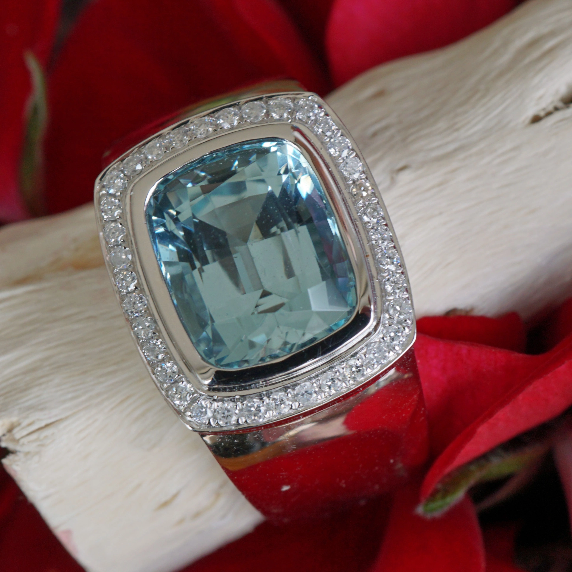 Aquamarin Brillant Ring in 750er Weißgold