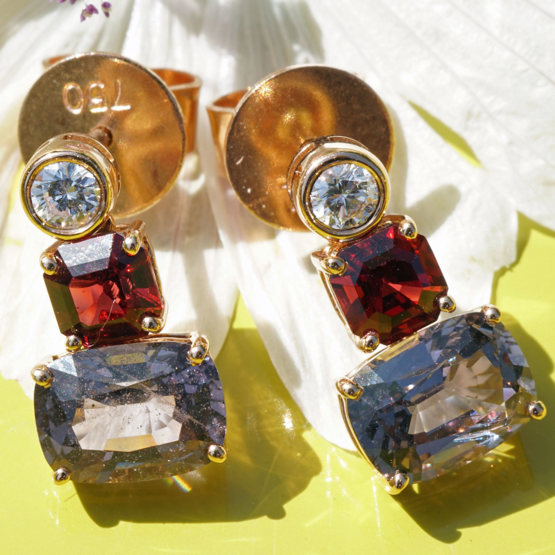 Spinel Diamond Earrings from Burma...Red and Grey-violet 18kt Rosegold