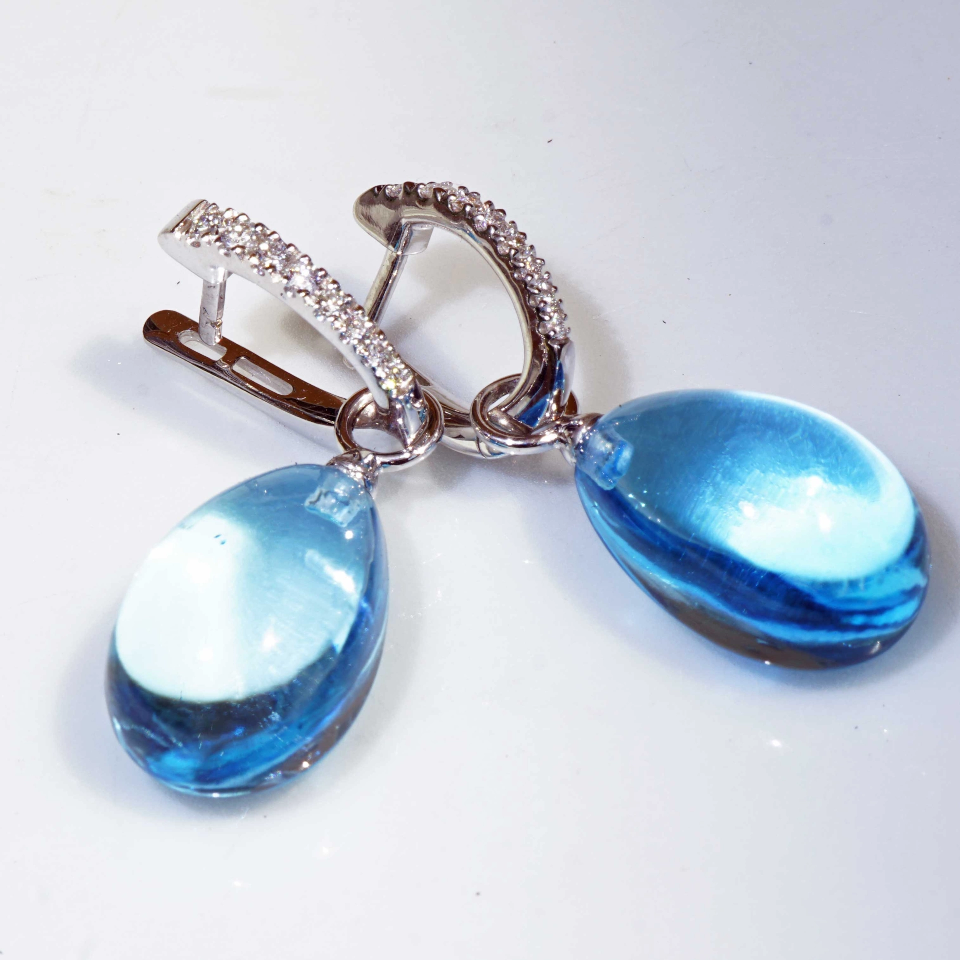 Swiss Blue Color Topaz and Brilliants 18 kt White Gold...a miracle Combination