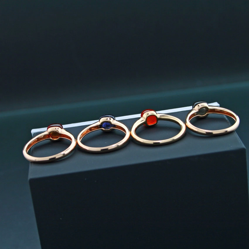 Cushion-Ringe, 750er-Gold mit unterschiedlichen Edelsteinen, 18 kt Rosegold,