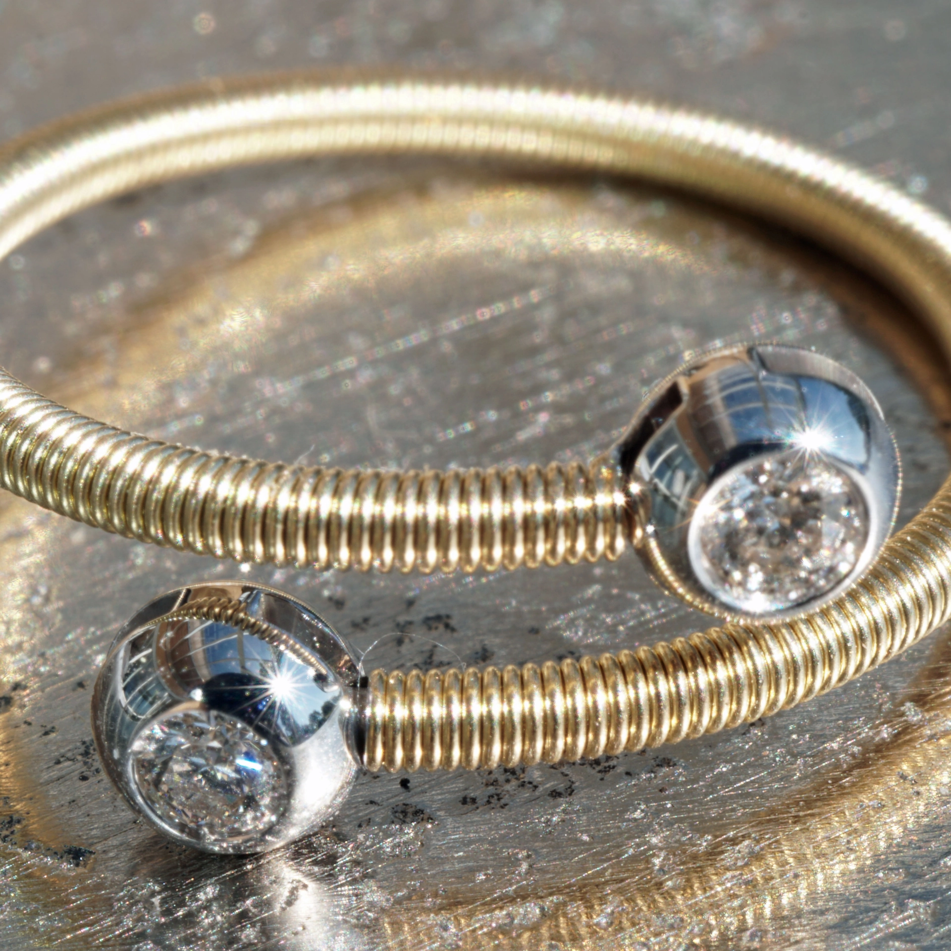 Brilliant Ring Ivy 18 kt Yellow Gold Wire Wrapping Präzion from Jewelery Silhouette Germany