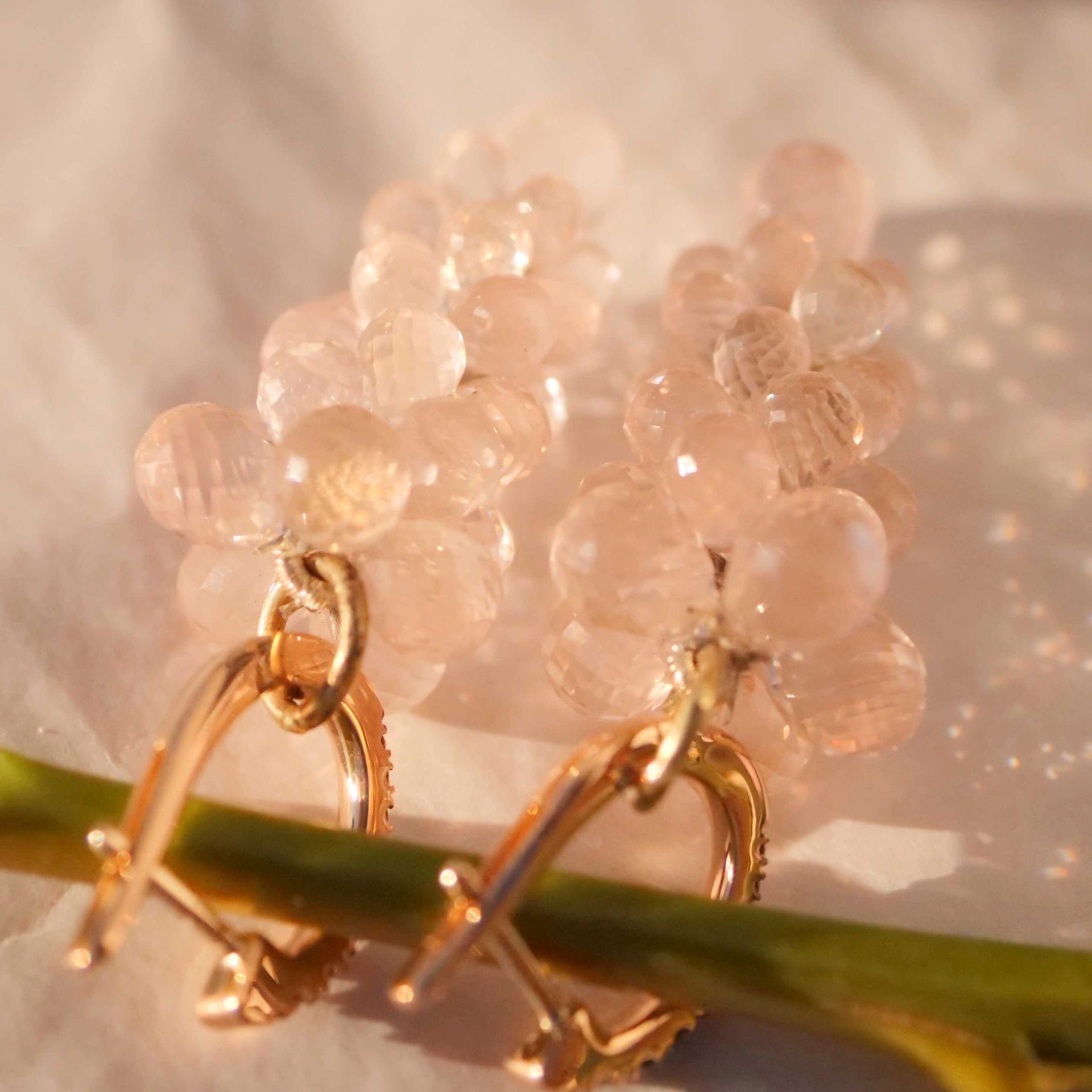 Grape Pendant Rose Quartz 14kt Yellow Gold 16.5 ct....skillfully made