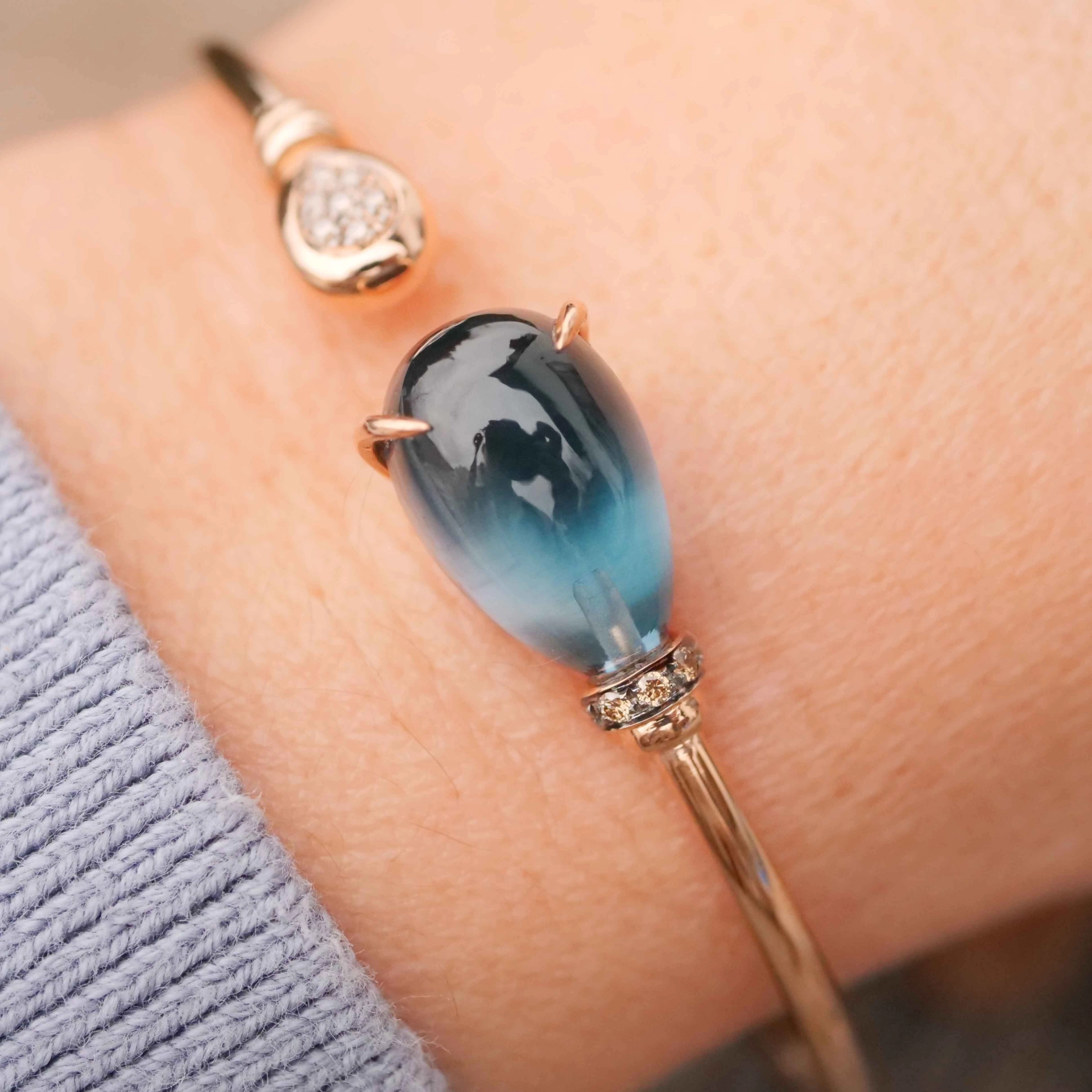 Blue Topaz Brililant Bracelet 18 kt Rosegold 14 ct ...very nice and elegant!