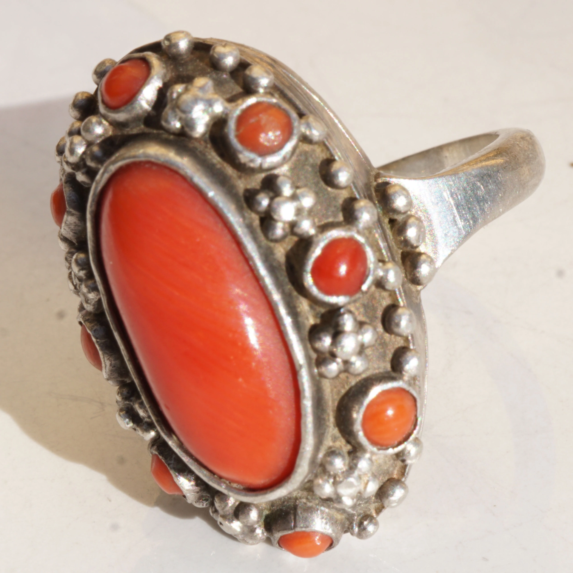 Korall Ring 835 Silber Handarbeit 20 Jh.  echte Koralle Granulierarbeit