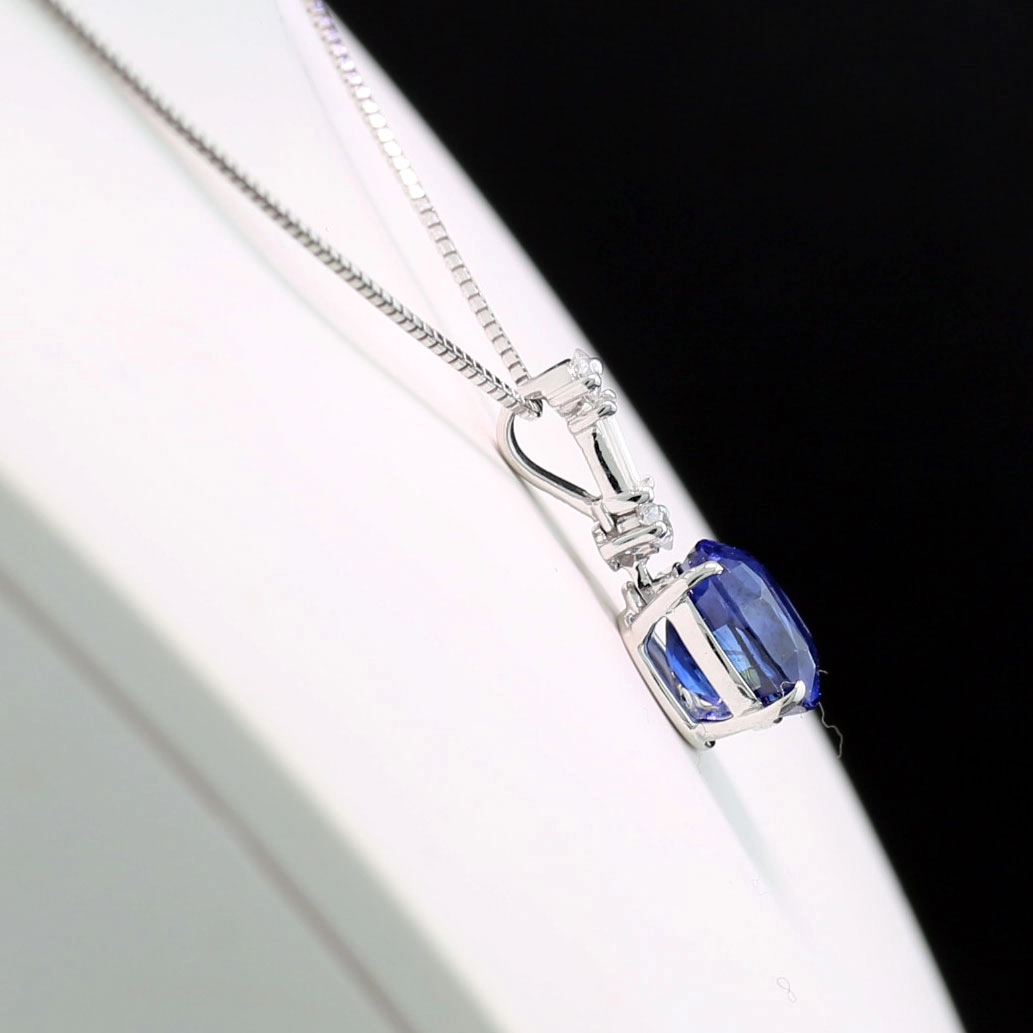Saphir Brillant Anhänger mit Kette 750er-Weißgold