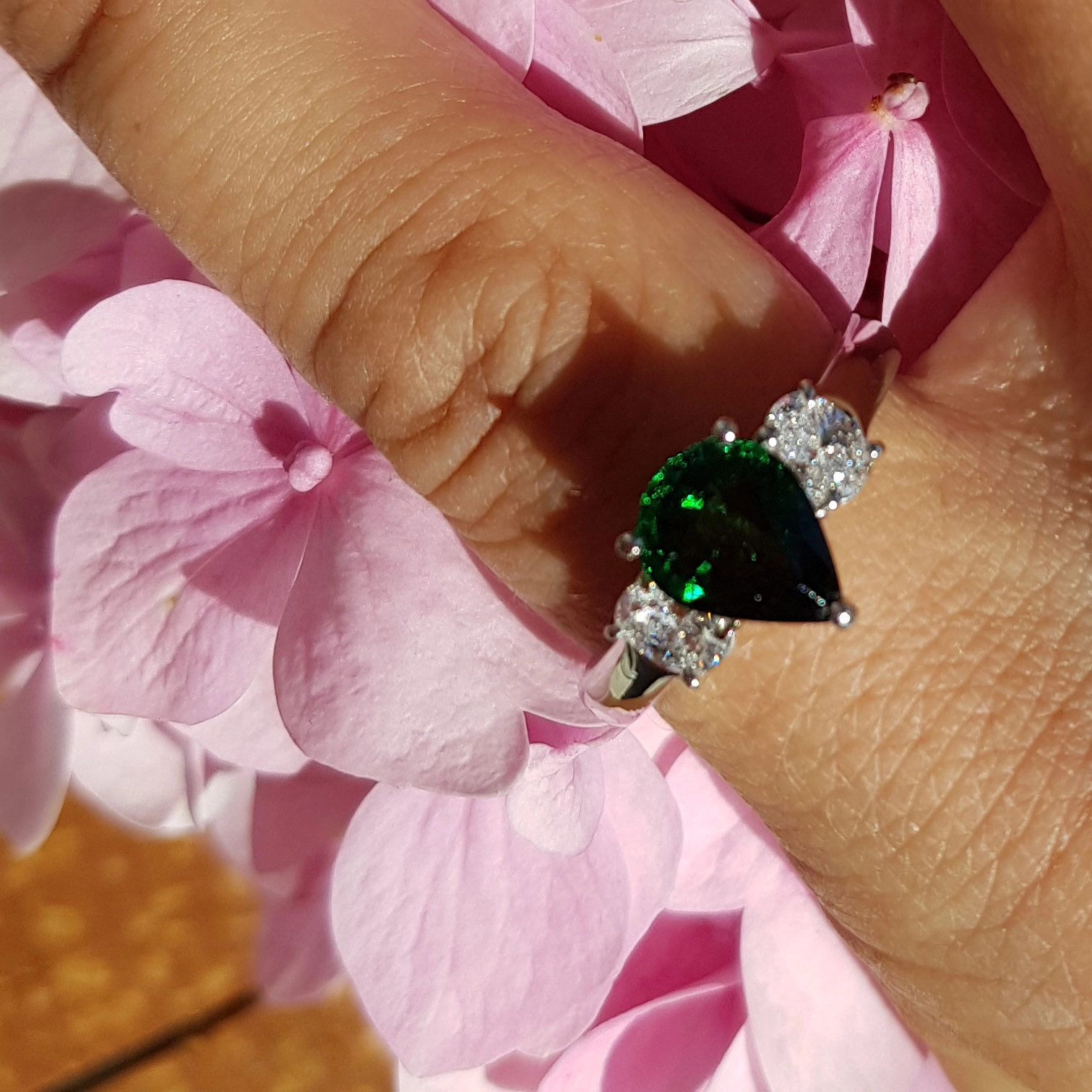 Demantoid (grüner Granat) Brillant Ring 900er Platin