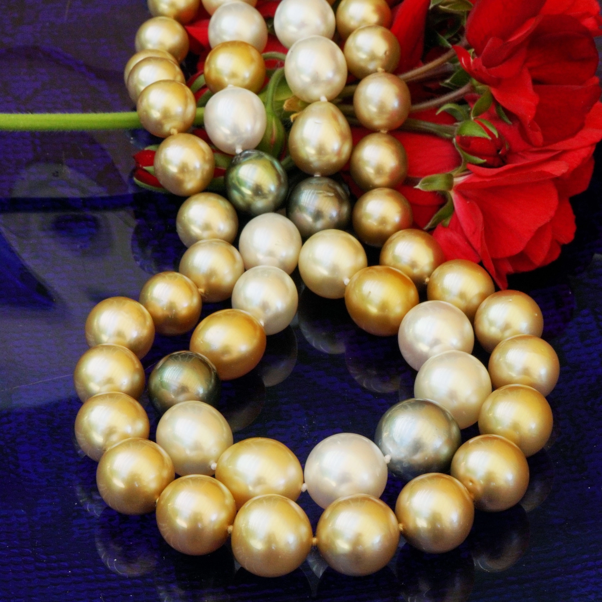 SÜDSEE Tahiti Zuchtperl Collier AAA+ Multi NATURFARBE 15,4-12 mm toller Lüster