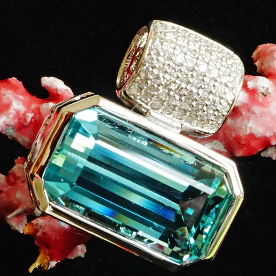 Aquamarin Brillant Anhänger 750er Weißgold 14.10 ct 0.43 ct