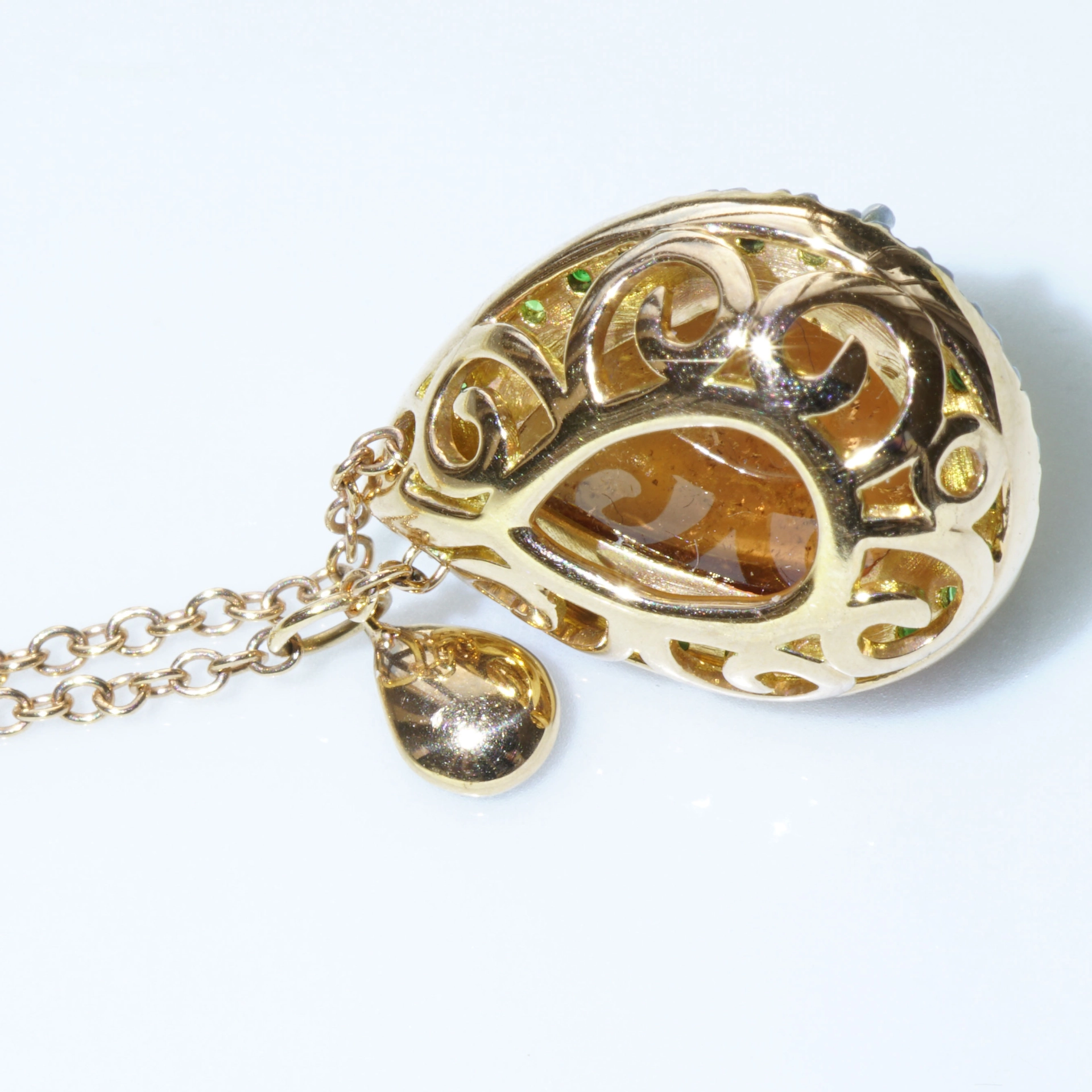 Turmalin Pendant..great Color...green Tsavorith and yellow-pinkish Turmalin and Saphire 18 kt Rosegold