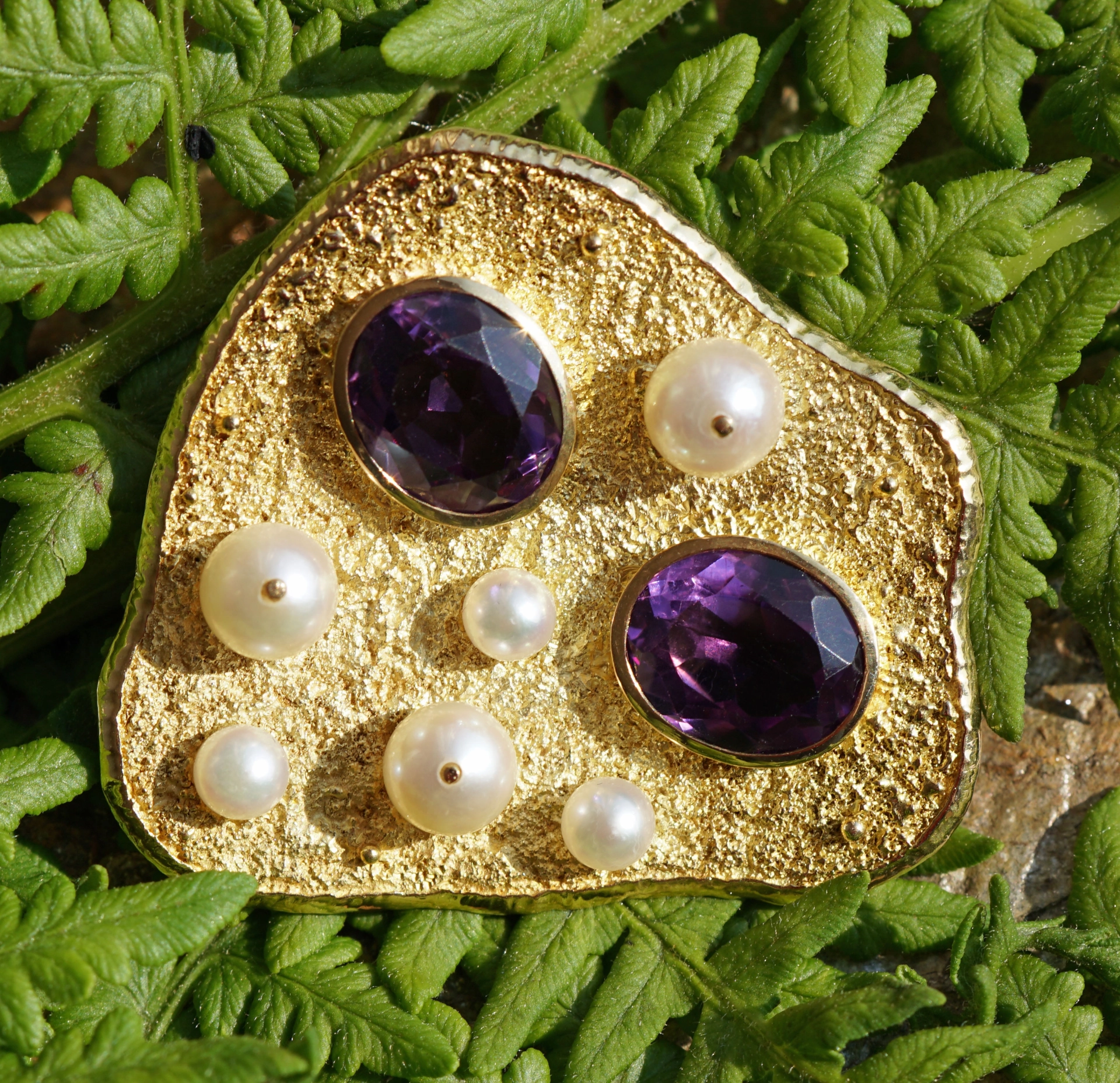 Amethyst Perl Brosche 750er Gold 41x38 mm 19 Gramm Handarbeit Nachlassverwertung