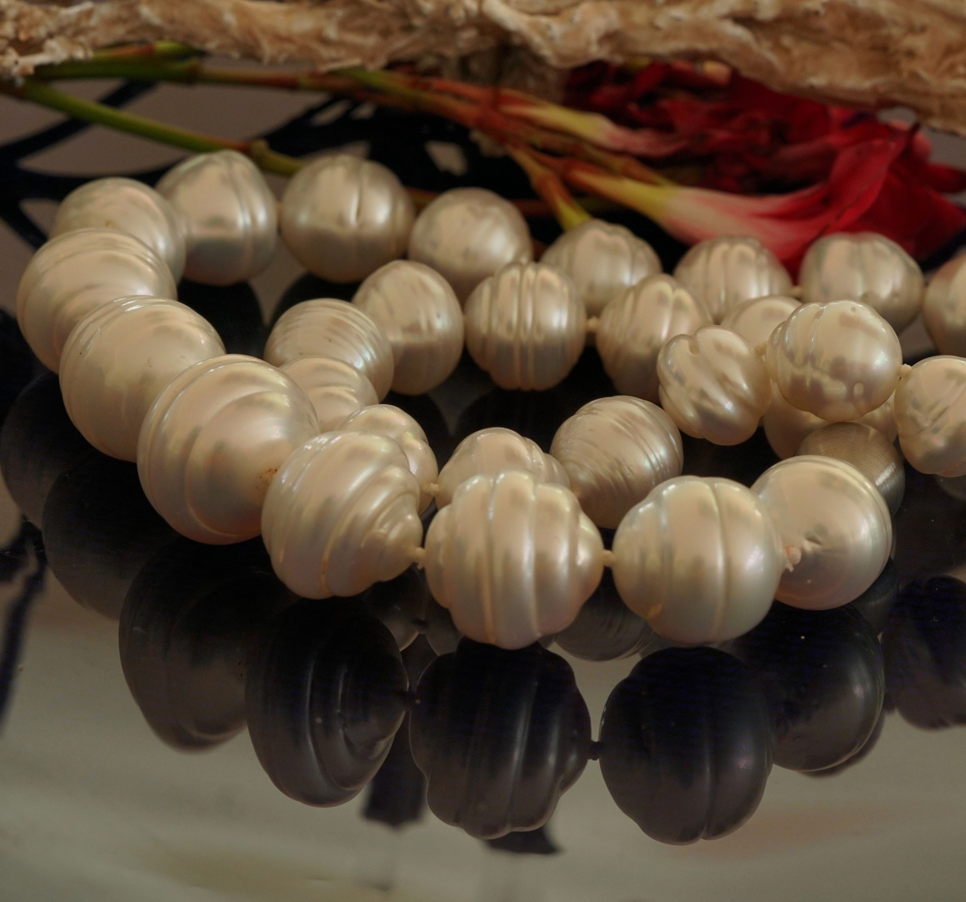 Southsea Pearl Necklace baroque Surface 12,5-18 mm