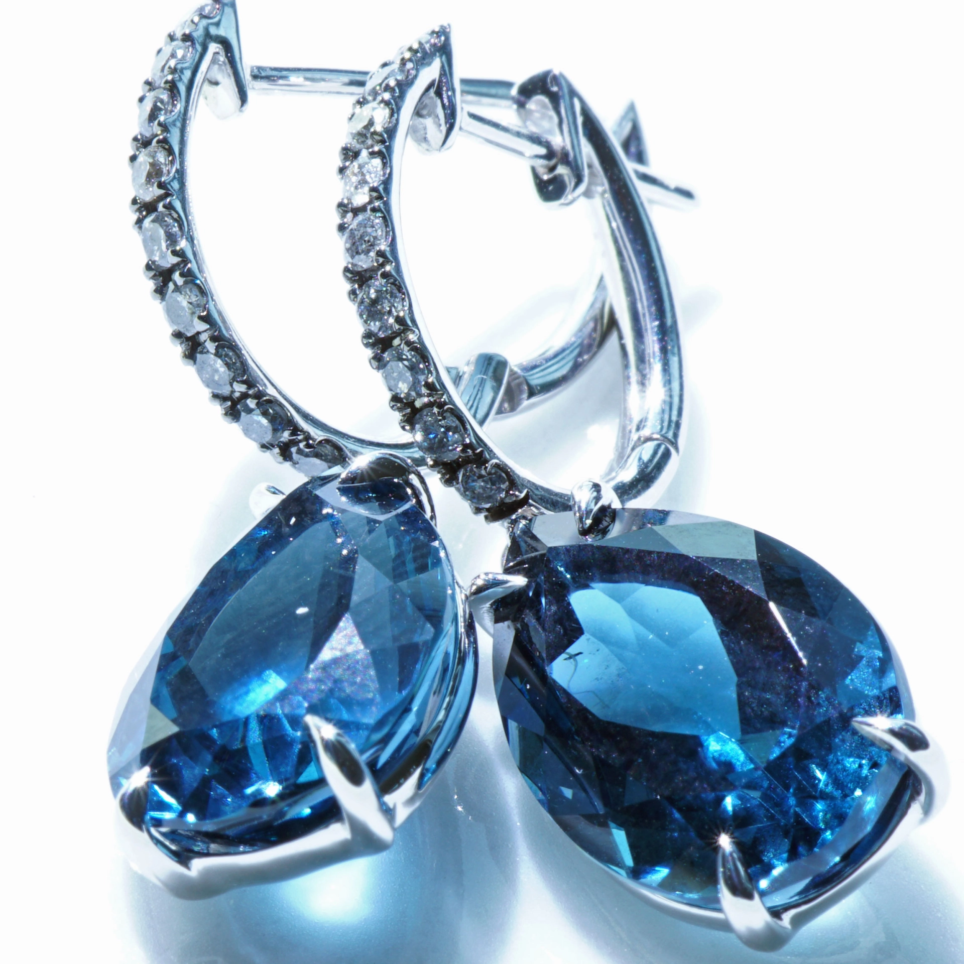 Blue and Grey Color Earrings made in a traditional Goldsmith's Factory in Valenza/Italy Bluetopaz and Diamonds 18kt Whitegold