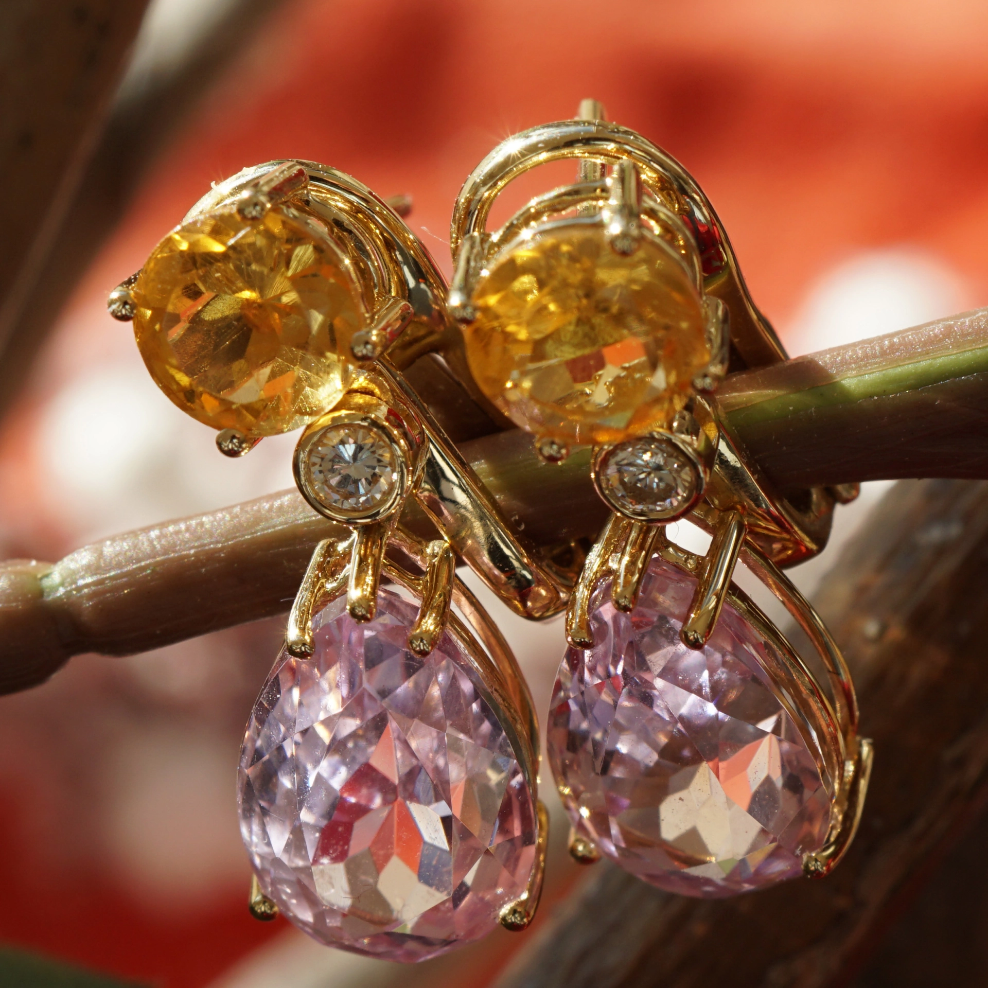 Kunzit Citrin Ohrhänger mit Brillanten in 750er Gelbgold Bloomy Passion