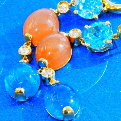 Neon blue paraibacolored Apatite Topaz and Moonstone Earrings 18 kt Jewellery 