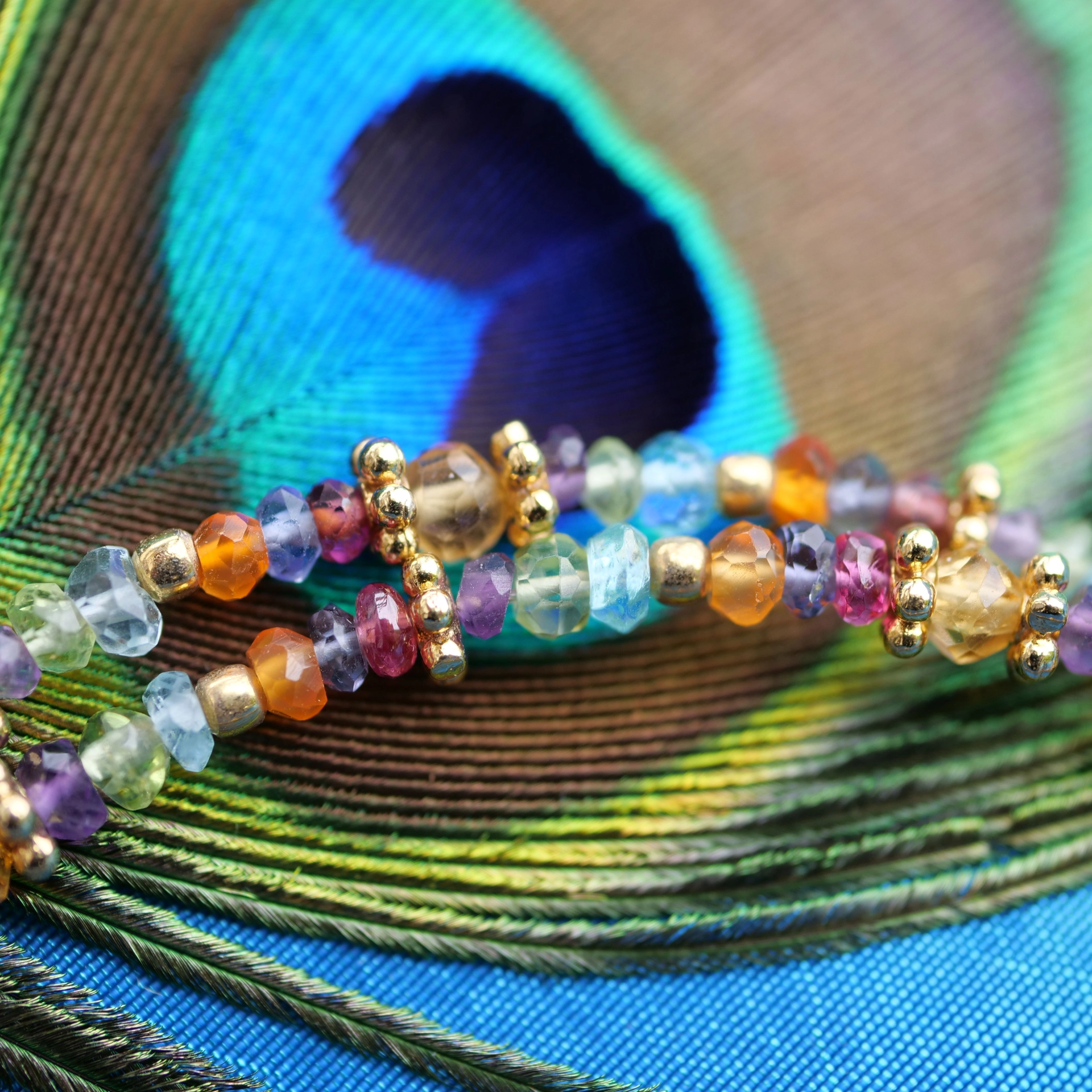 Petit Tresor....a wonderful necklace with great colors