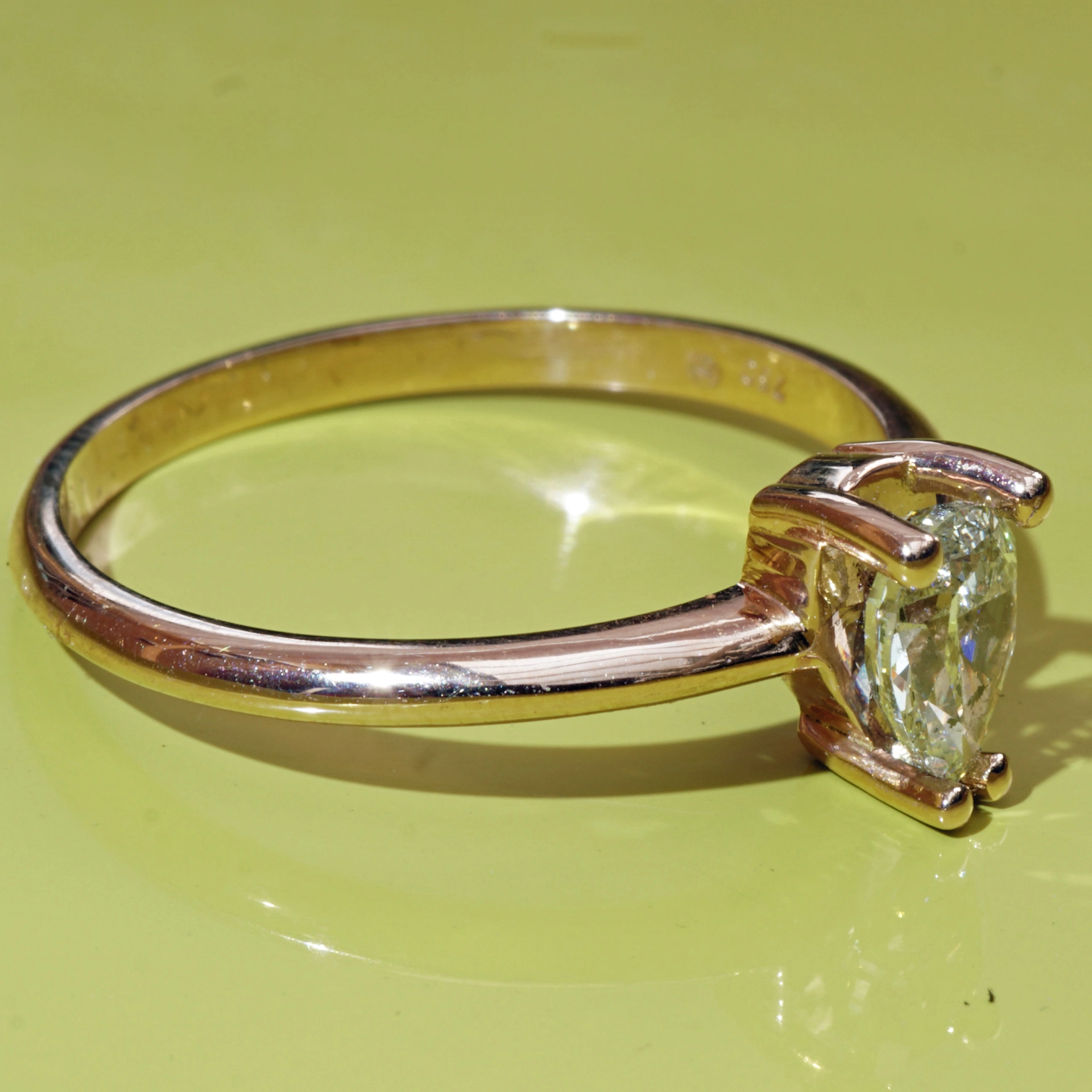 Fancy Yellow Diamond Ring NATURAL Pear 0.50 ct 750 GG Silhouette Jewelry Bentner-