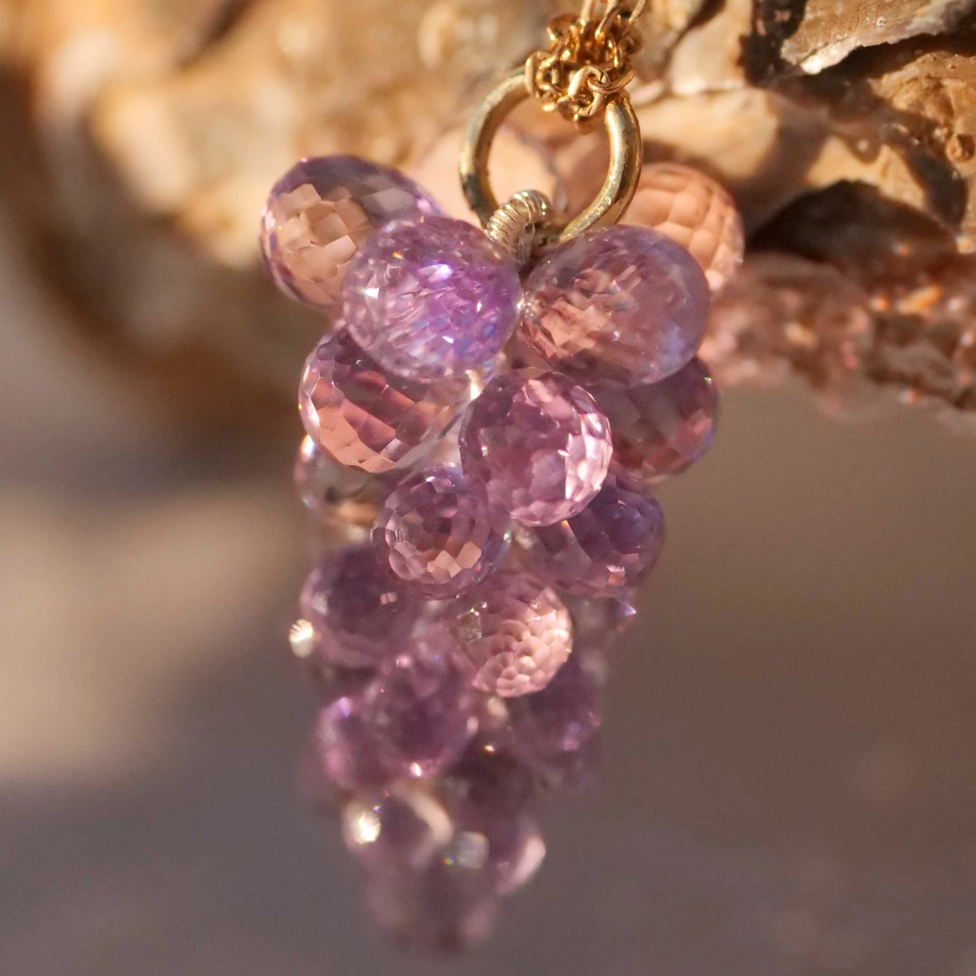 Grape Pendant Amethyst 14kt Yellow Gold 20.6 ct....skillfully made