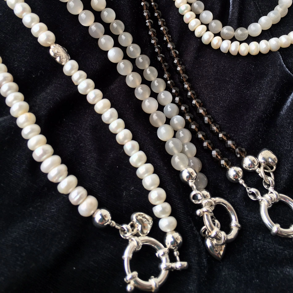 Original Chilango Pearl Necklace with white 7 mm cultured Pearls in 85 cm rosegold plated