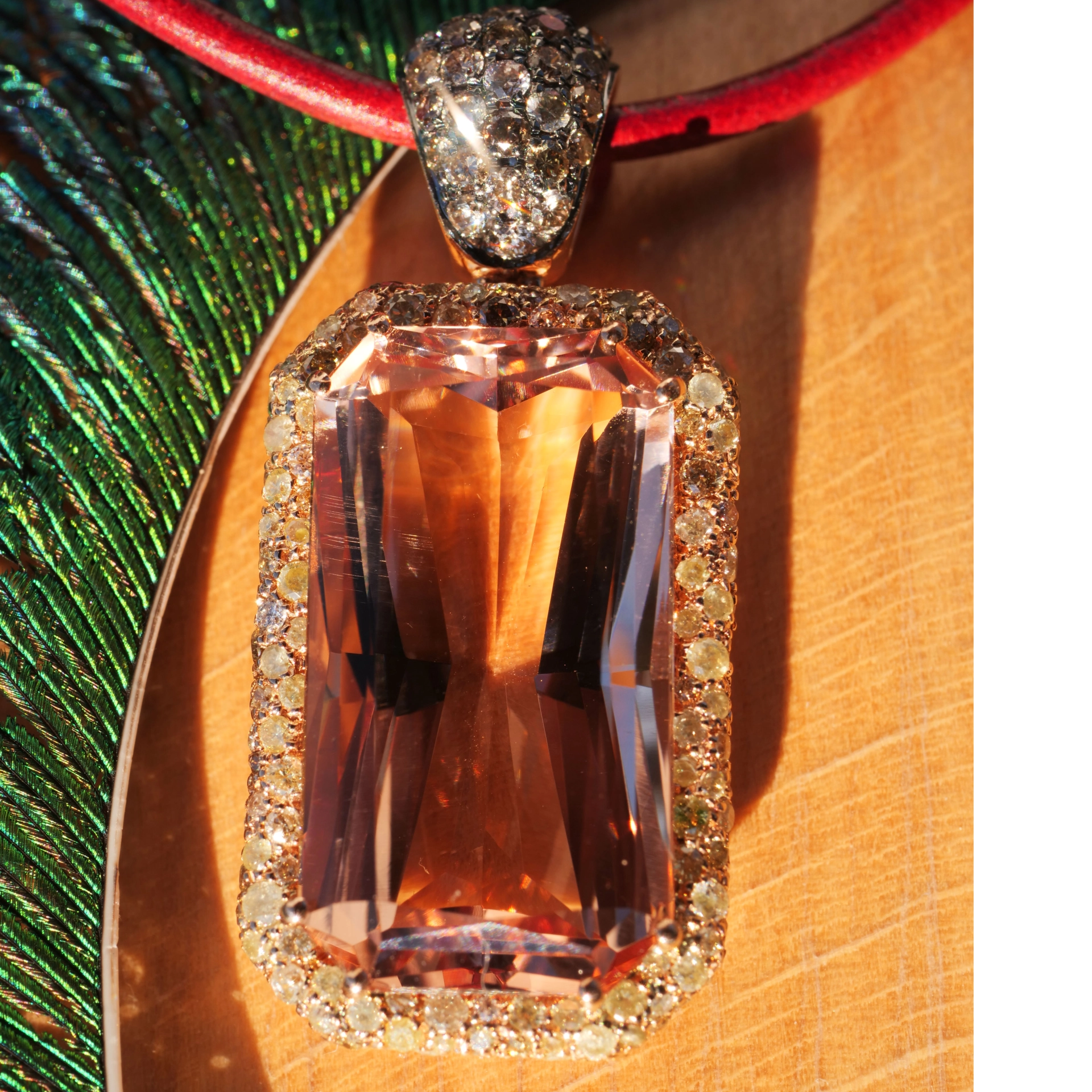 Morganite Diamond Pendant Rosegold 18 kt....wonderful 15 Carat Gem