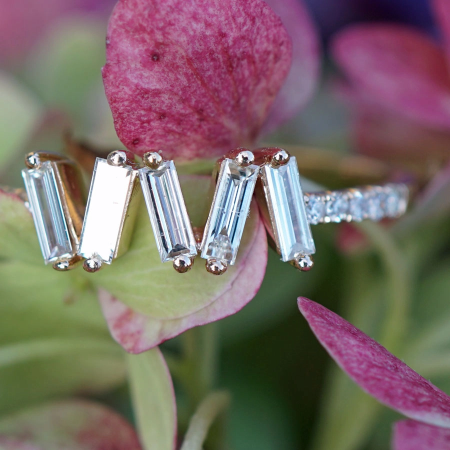 Diamond Baguette Ring Zick Zack 18 kt Yellow Gold 0.35 ct