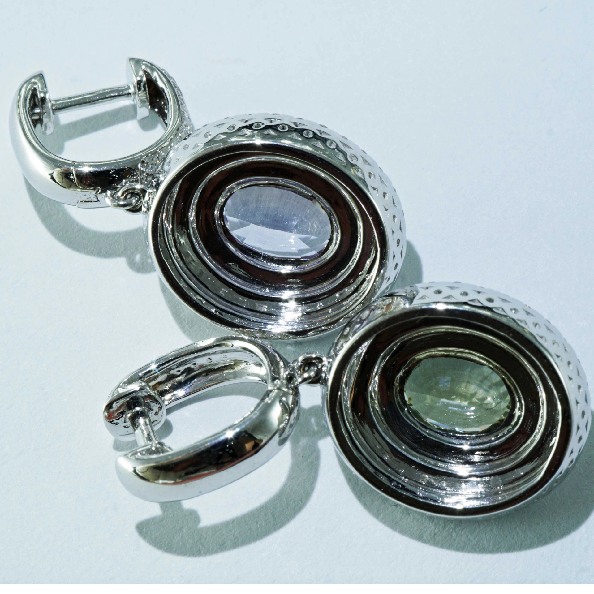 Saphire Briliant Earrings green and lavendel 18 kt White Gold Ilanka Mine Madagascar