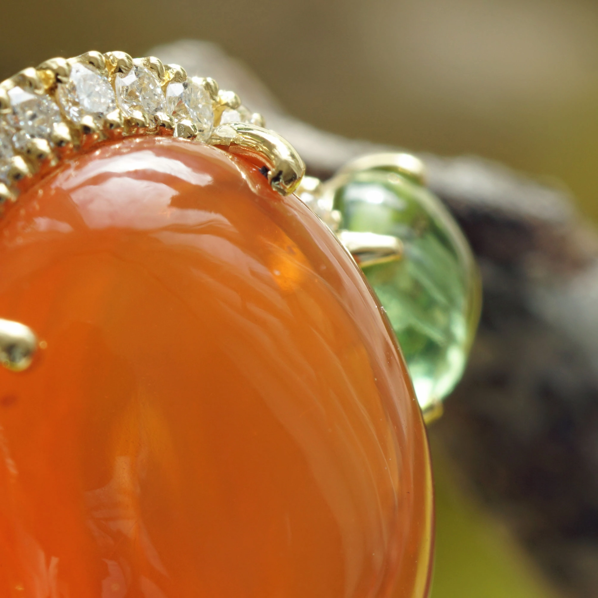 Fireopal Turmalin Ring 18 kt Yellowgold made in Valenza Springcolors