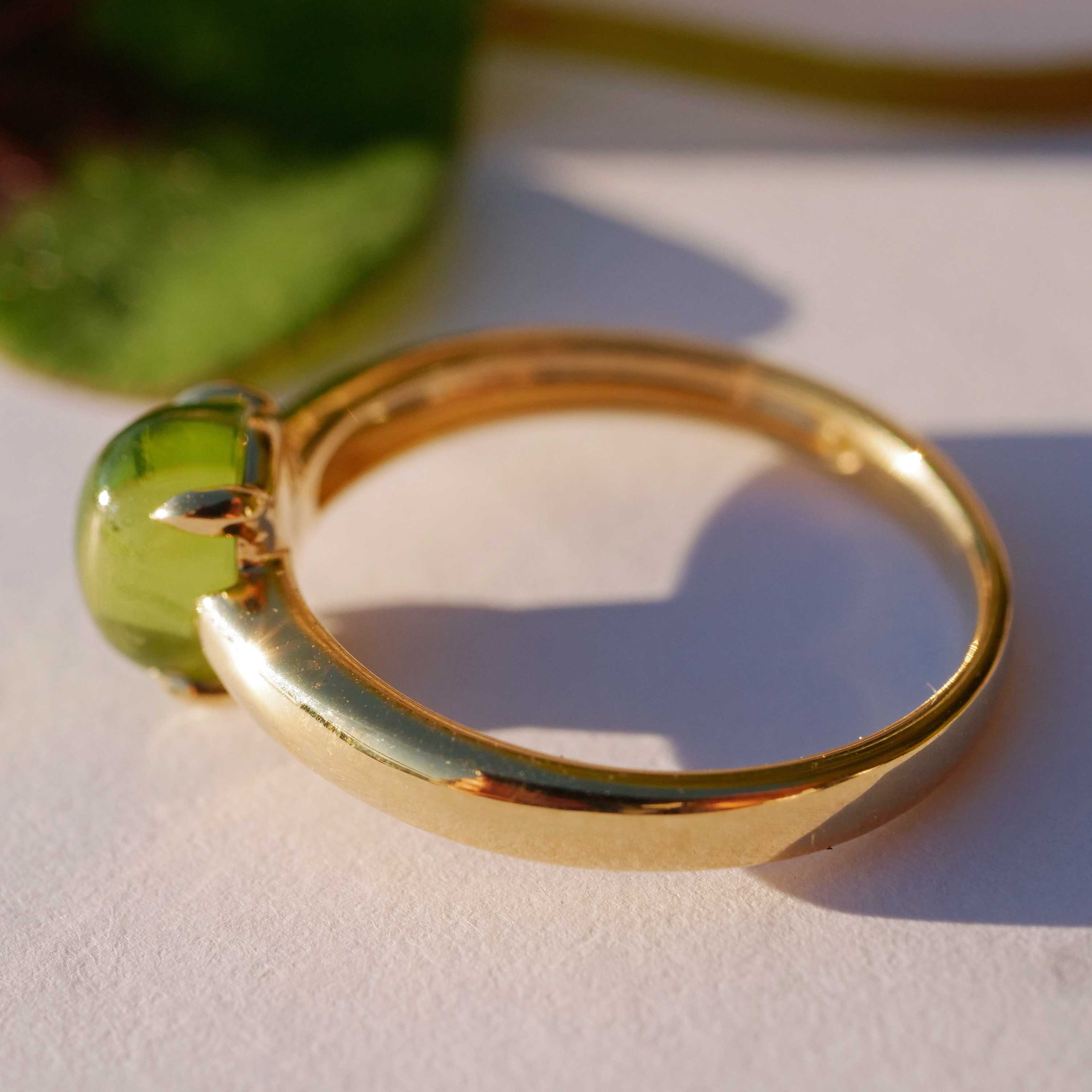 Tourmaline Ring 750 Yellow Gold green.... sweet Temptation... made in Italy... High-Quality