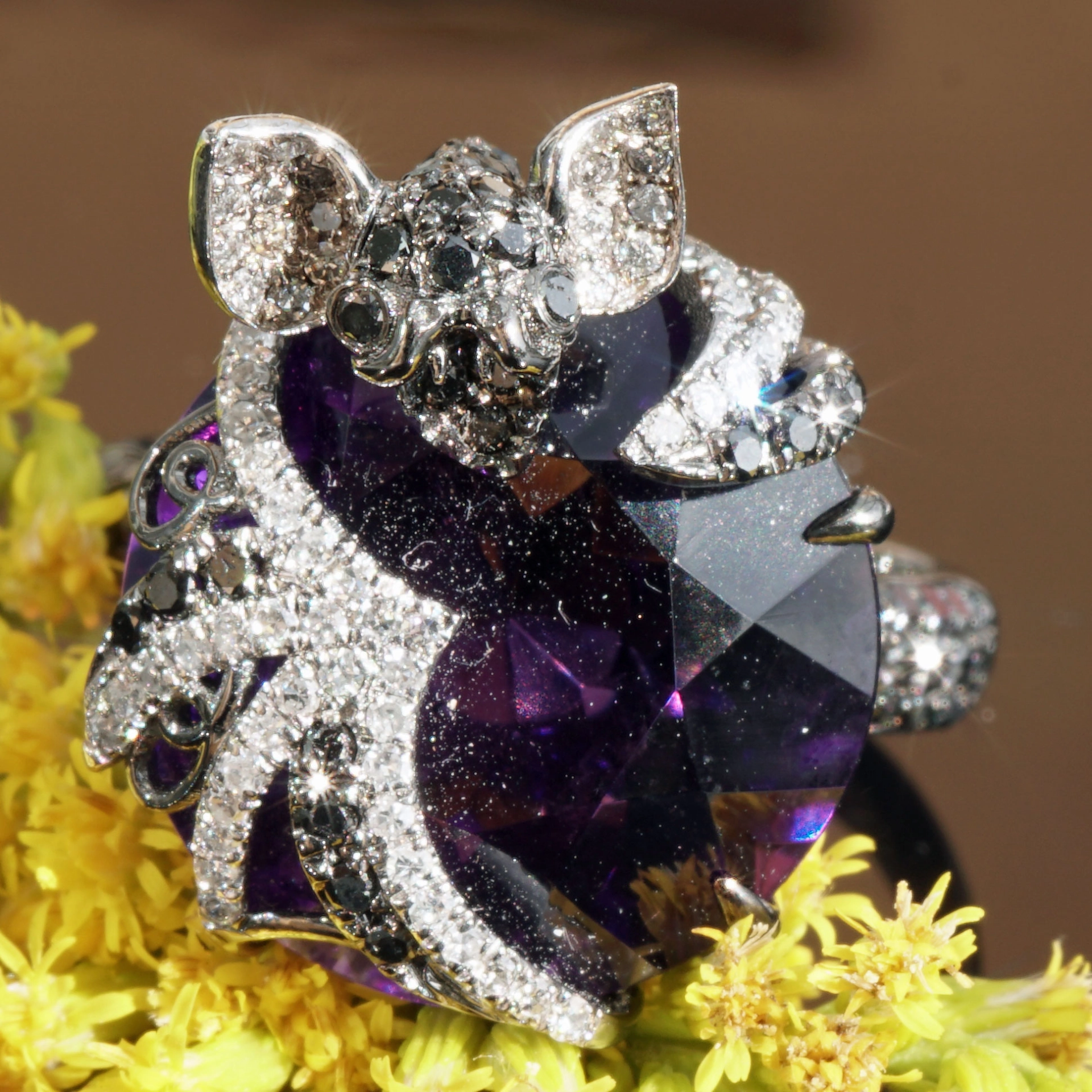 Bat Designer Ring with brasil. Amethyst and Diamonds total ca. 0.89 ct....Creepy