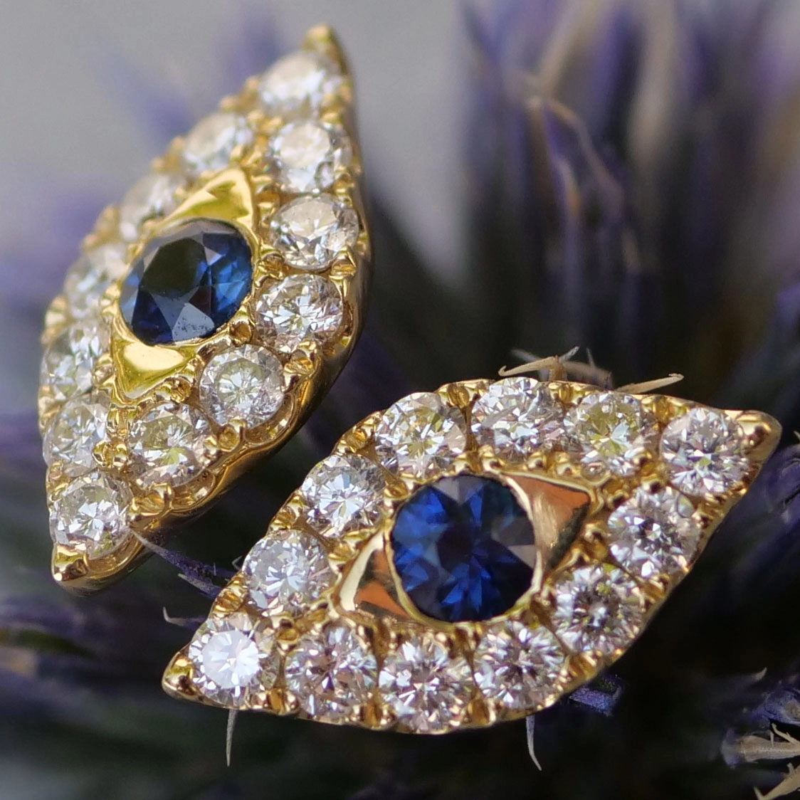 Just a nice Shape...Navette Earrings 18 kt Gold fine Gems