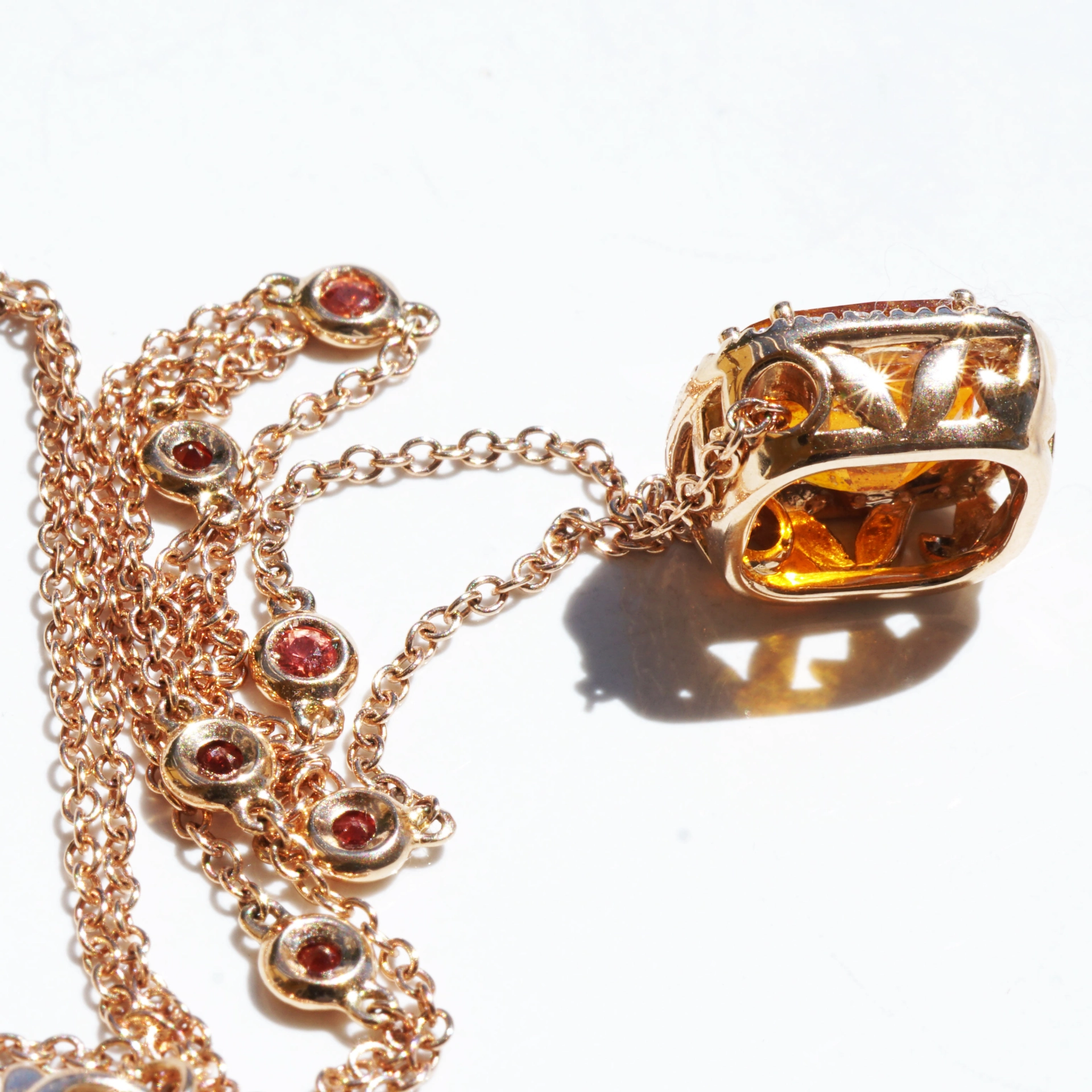 Mandaringarnet Diamond Necklace 18 kt Rosegold...happy Buddha