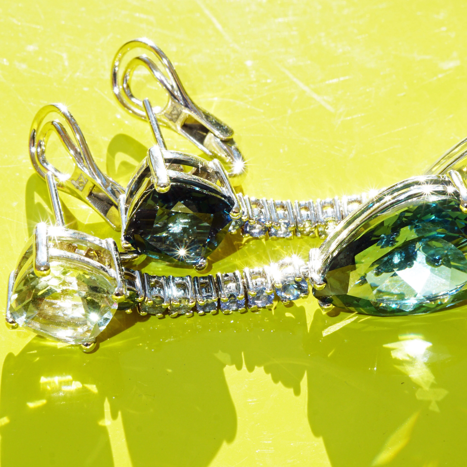 Topaz Amethyst Saphire Earrings.. High End 18 kt Jewellery MAGNIFIC
