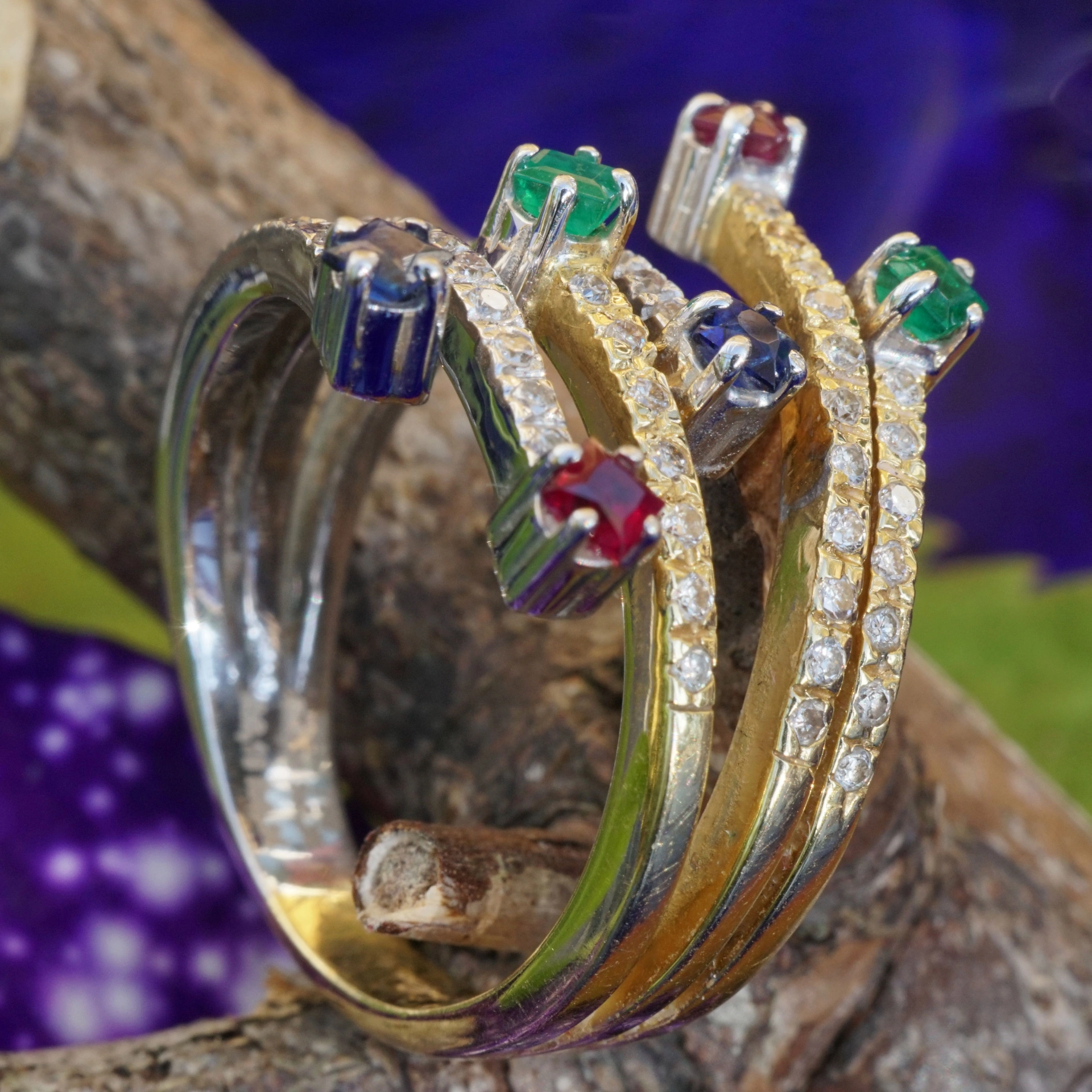 Tricolor Farbstein Brillant Ring 750er Gold 0.36 ct Vollschliffbrillanten Smaragd Rubin Saphir