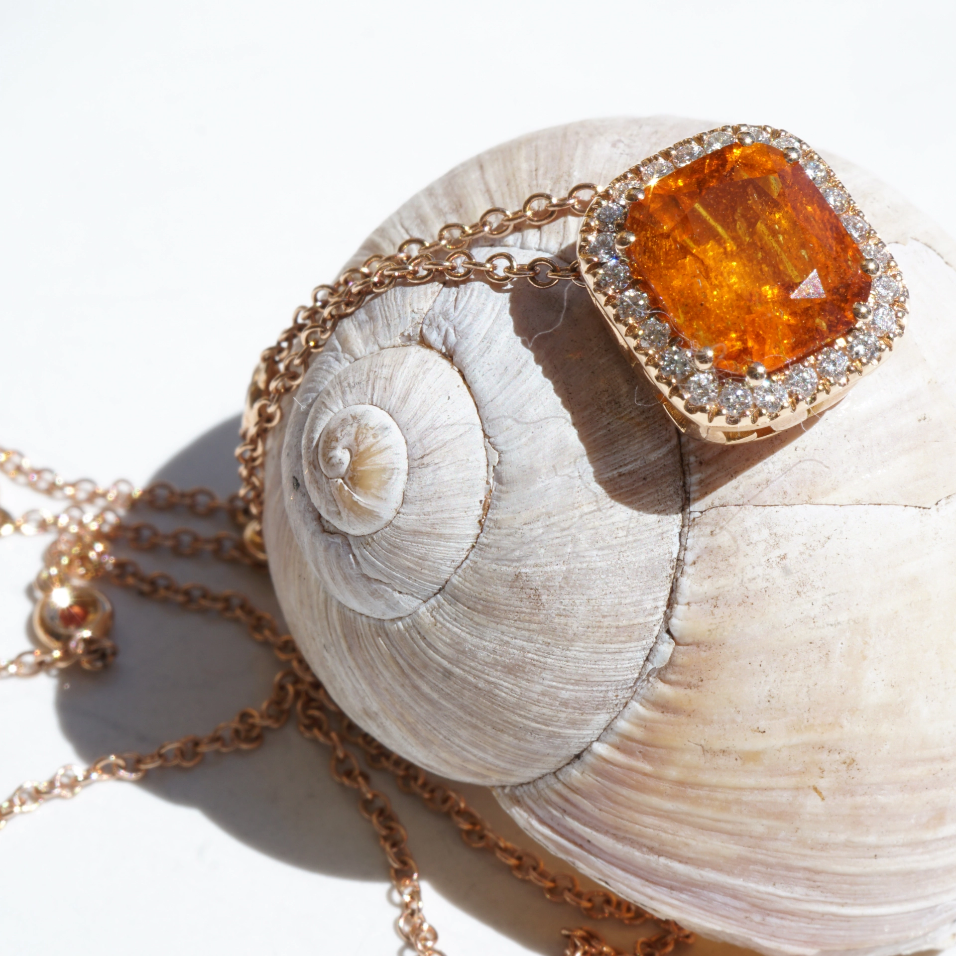 Mandaringarnet Diamond Necklace 18 kt Rosegold...happy Buddha