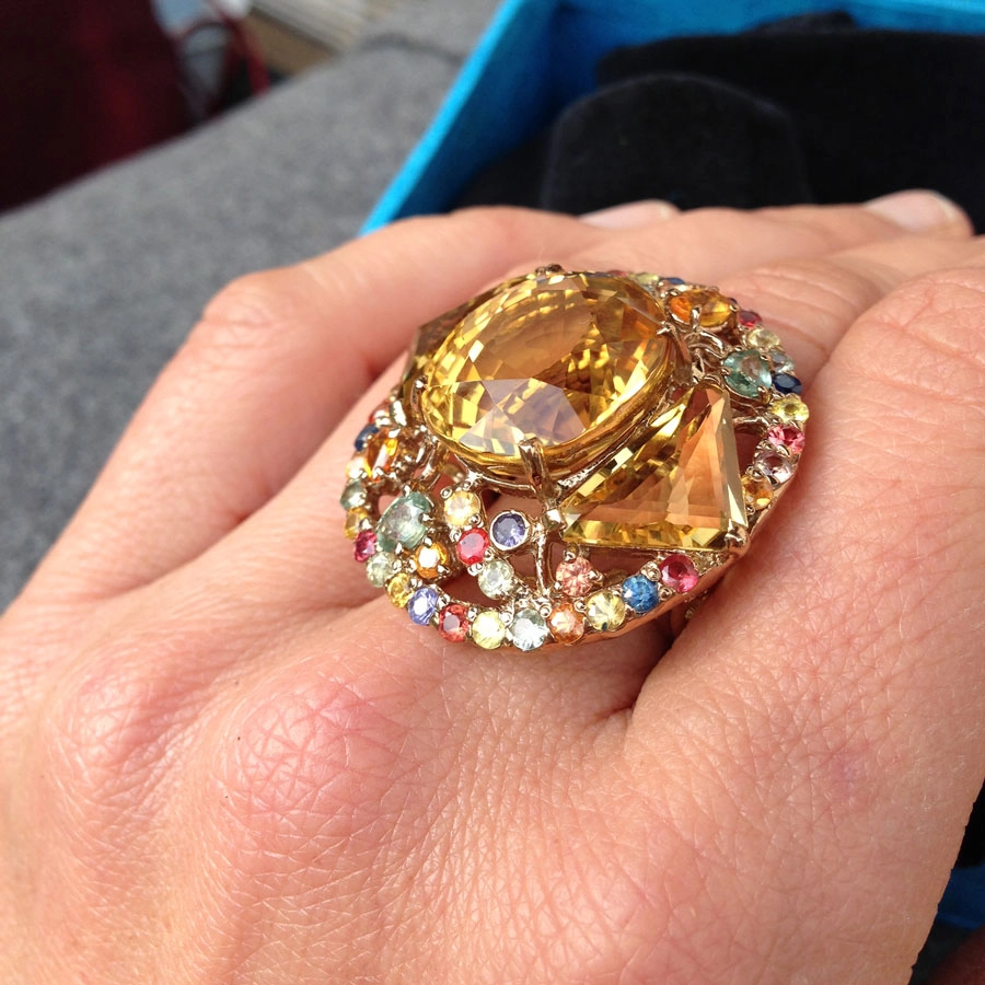 Maharadscha-Ring mit vielen Edelsteinen, Silber/rosevergoldet,