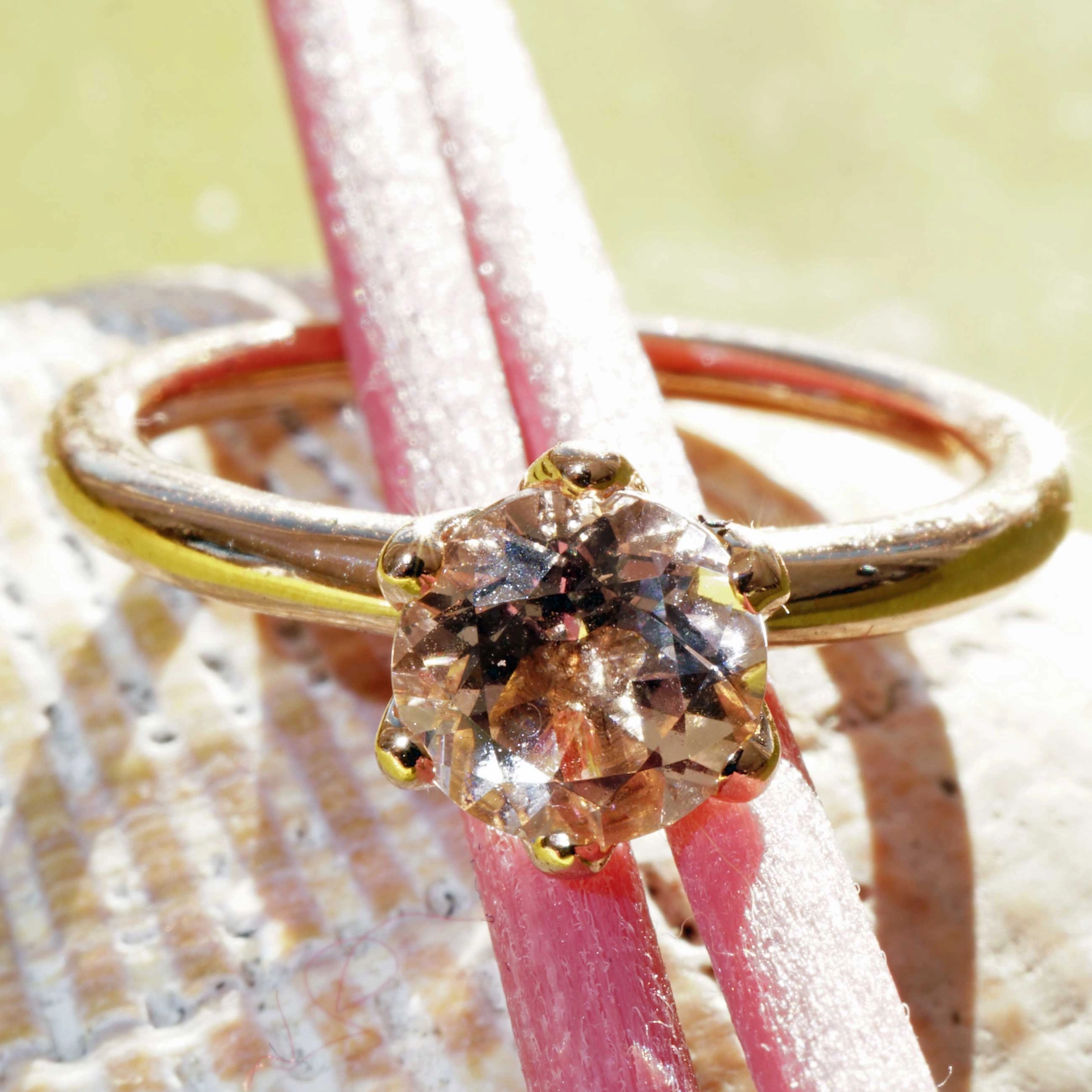 Bestseller Combination Ring made in Valenza...18 kt Rose Gold with Morganit