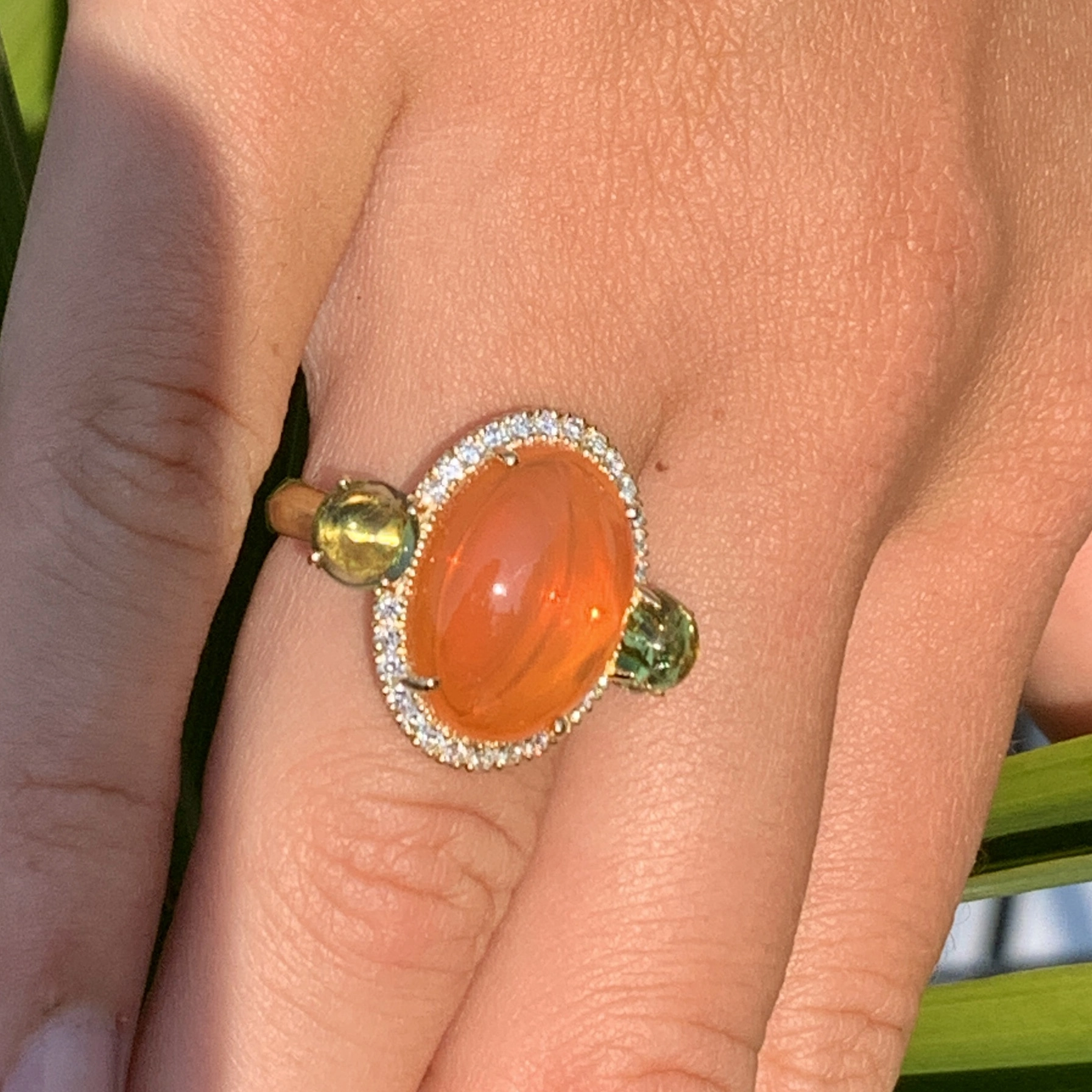 Fireopal Turmalin Ring 18 kt Yellowgold made in Valenza Springcolors