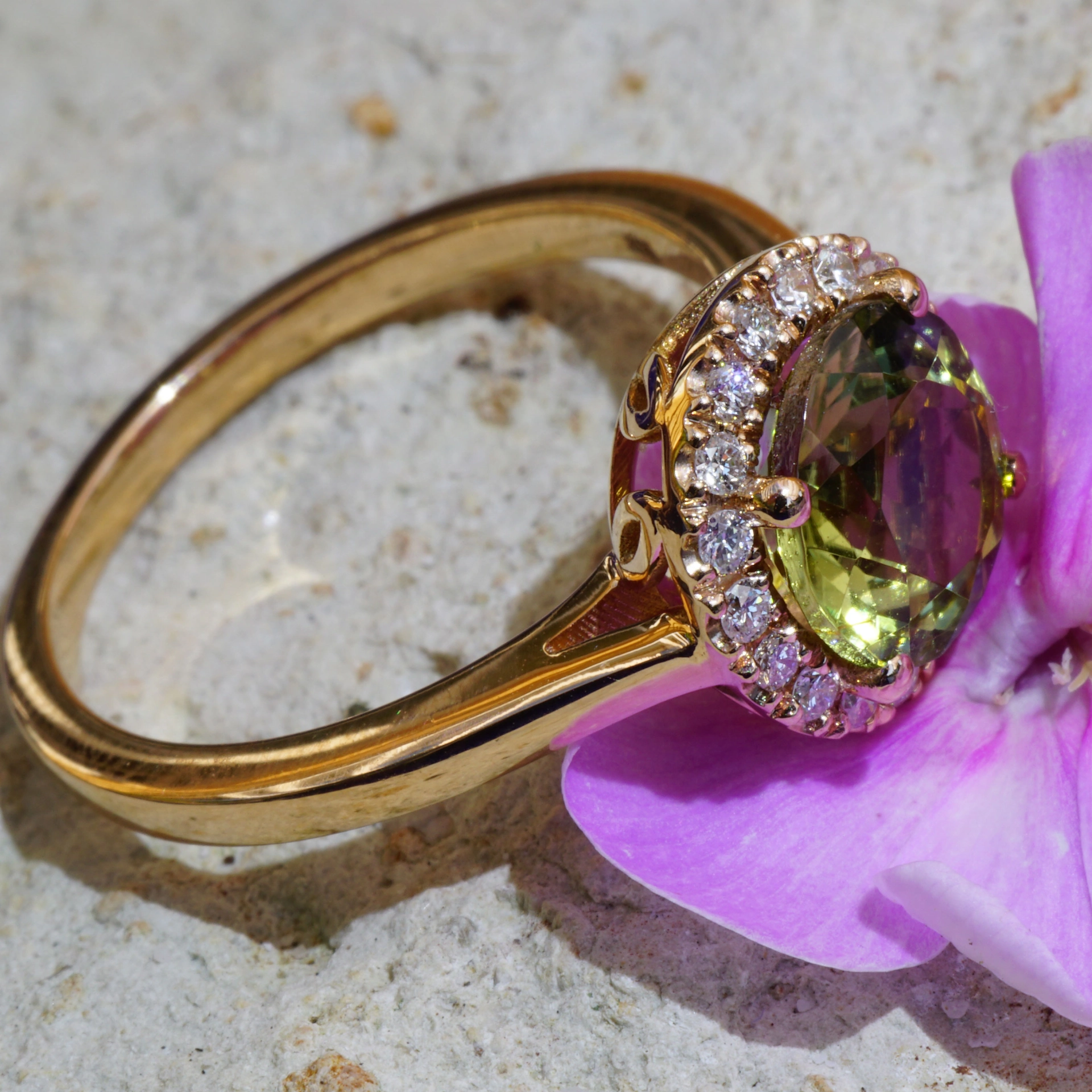 Turmalin Ring 18 kt Rosegold made in Valenza Springcolors