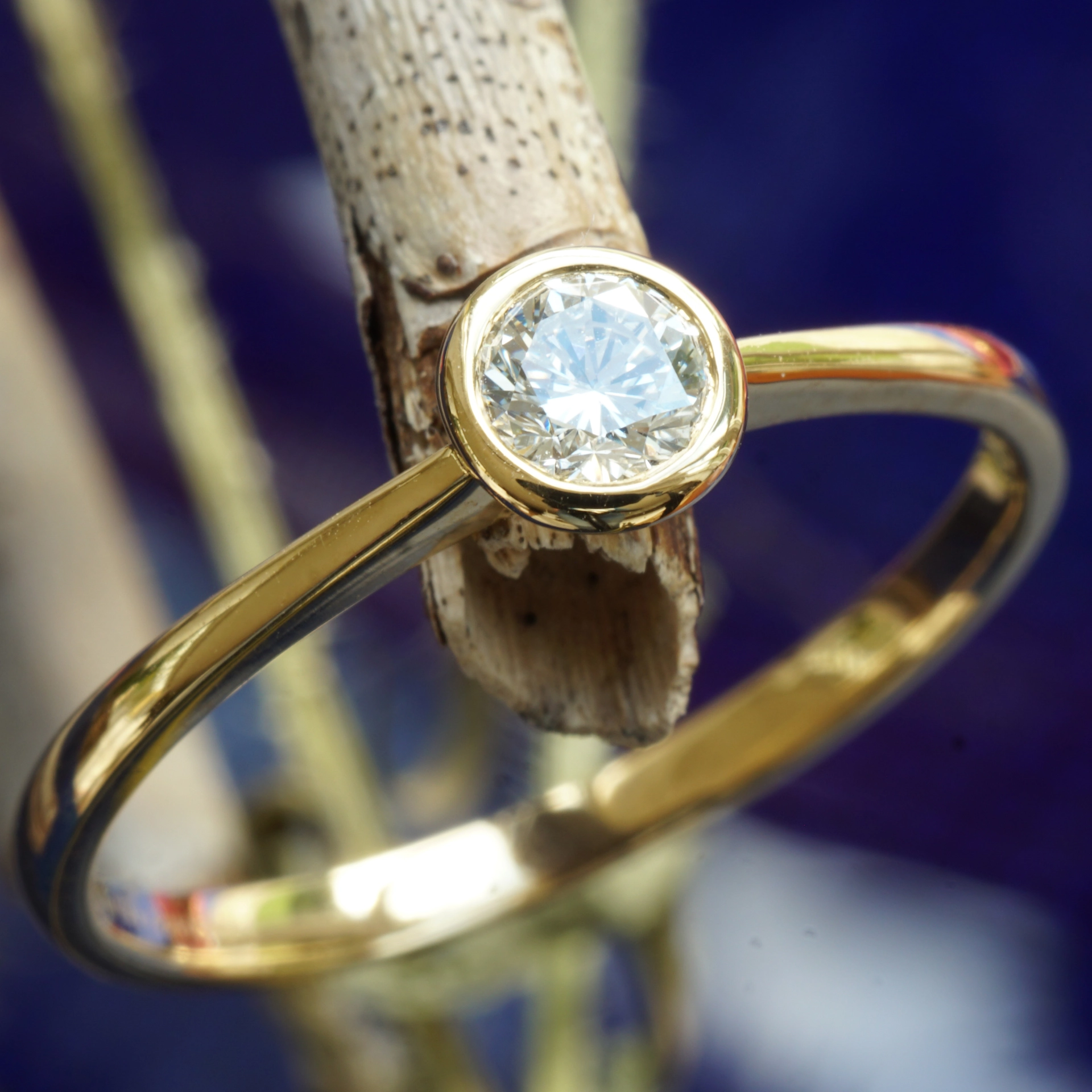 Solitaire Brilliant Ring 0.21 ct TW VVS-VS 750 Yellow Gold 4.7 mm D. Great Brilliance