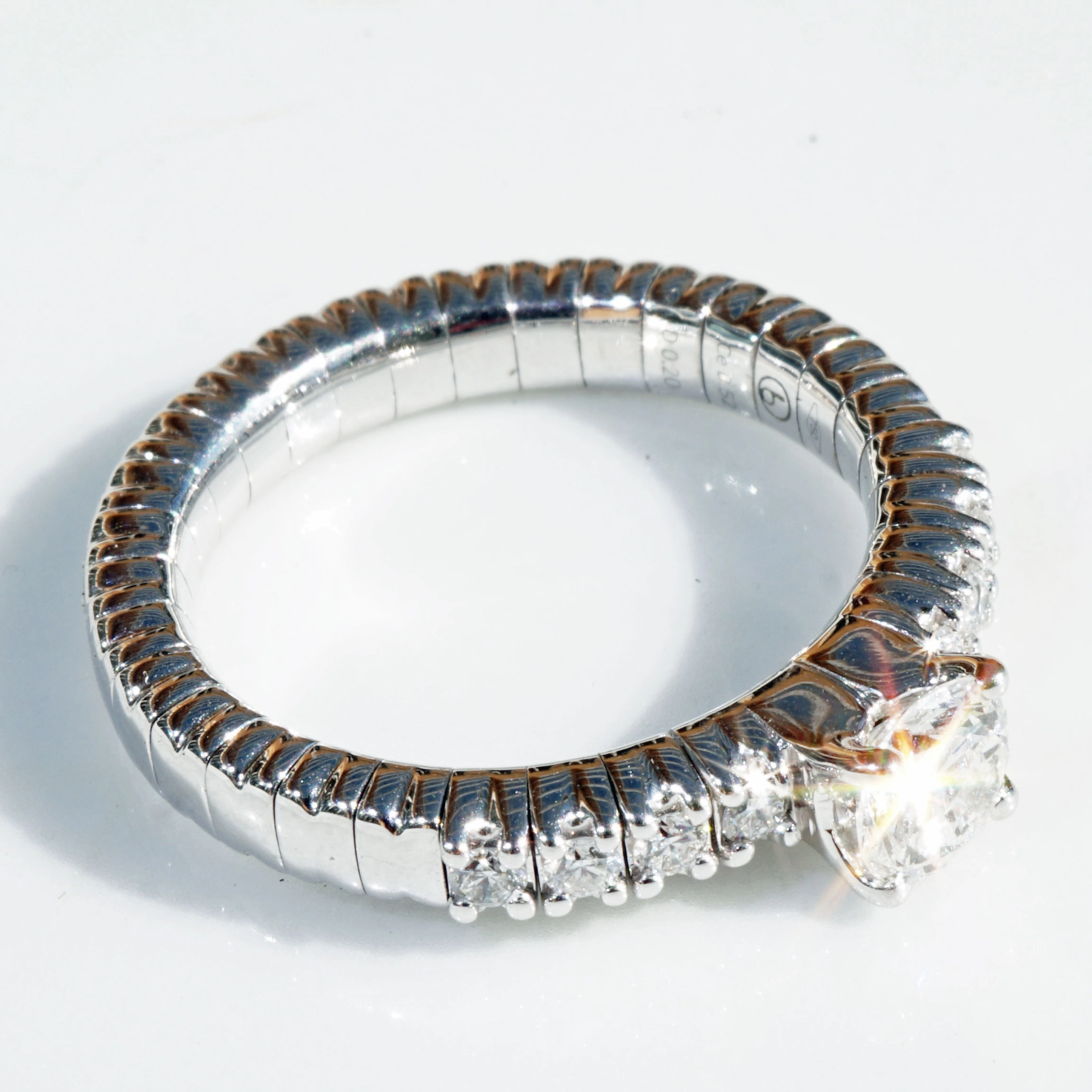Brilliant Ring fexible 0.70 ct White Gold 18 kt Silhouette Bentner made in Germany