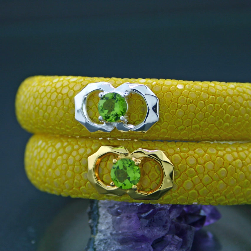 Peridot-Rochenleder-Armreif, 925/-Silber