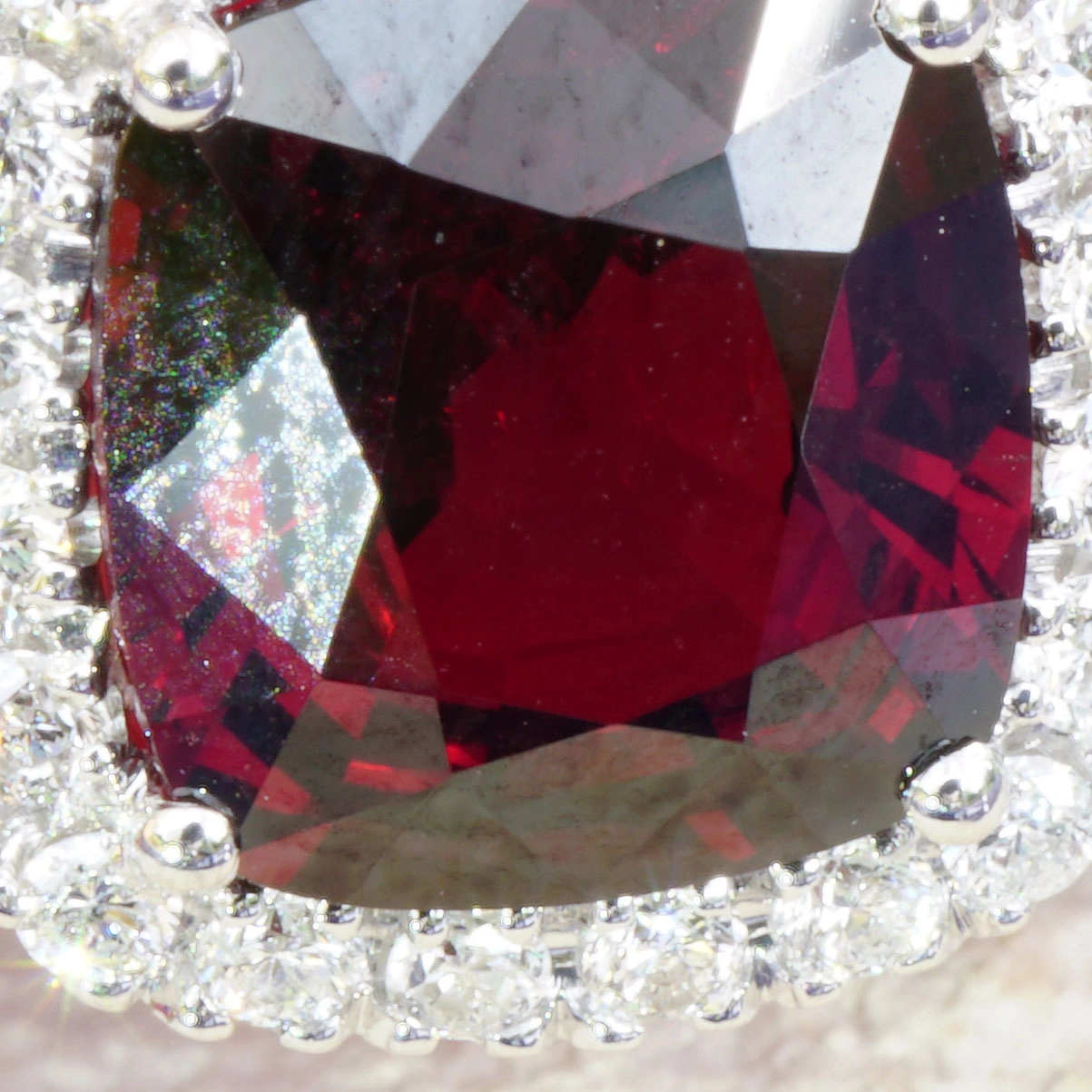Red Spinel Diamond Necklace 1.63 ct AAA+....Great Luminosity 18 kt whitegold